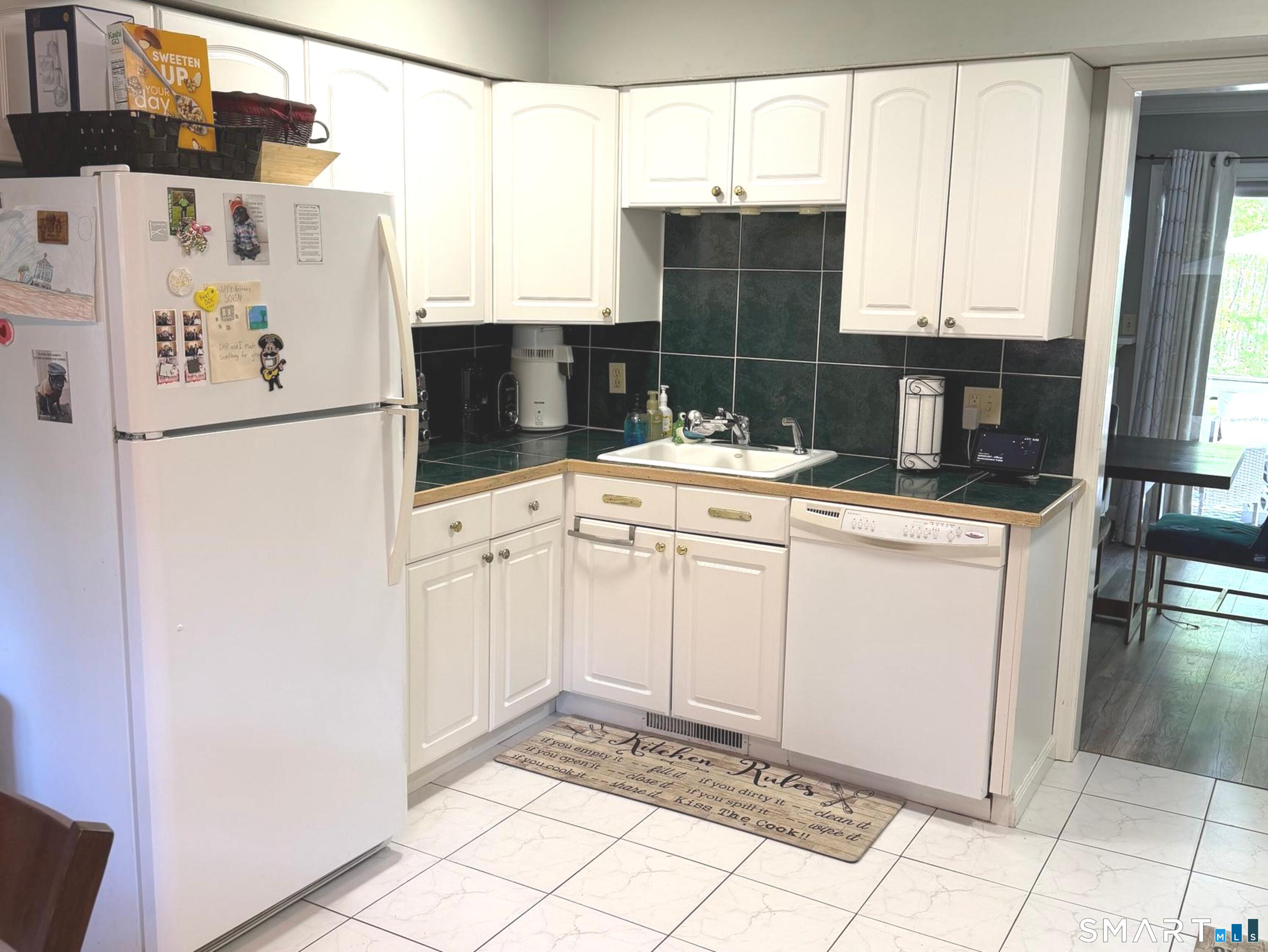 Homes for sale in Woodbury, CT | 7 Highpoint Ct #7, Woodbury, CT 06798 | MLS# 24174377