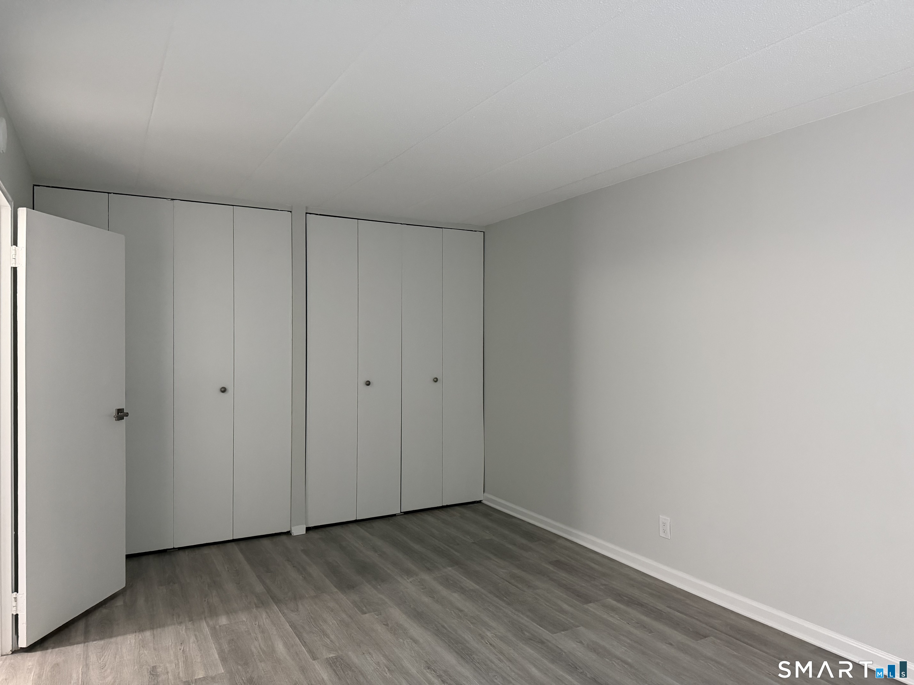 Homes for sale in Stamford, CT | 47 Northill St #1P, Stamford, CT 06907 | MLS# 24176083