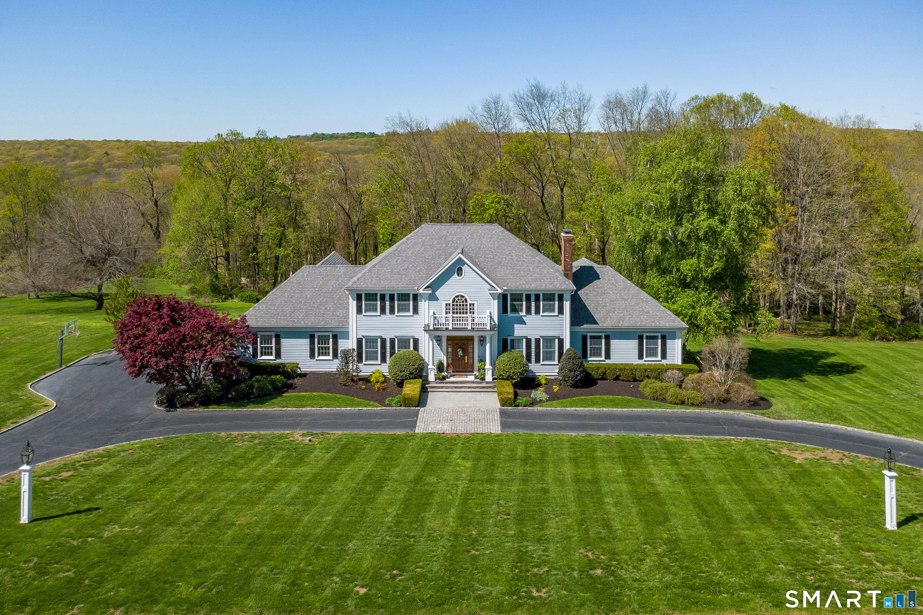 Homes for sale in Newtown, CT | 16 Farm Meadow Rd, Newtown, CT 06470 | MLS# 24170461