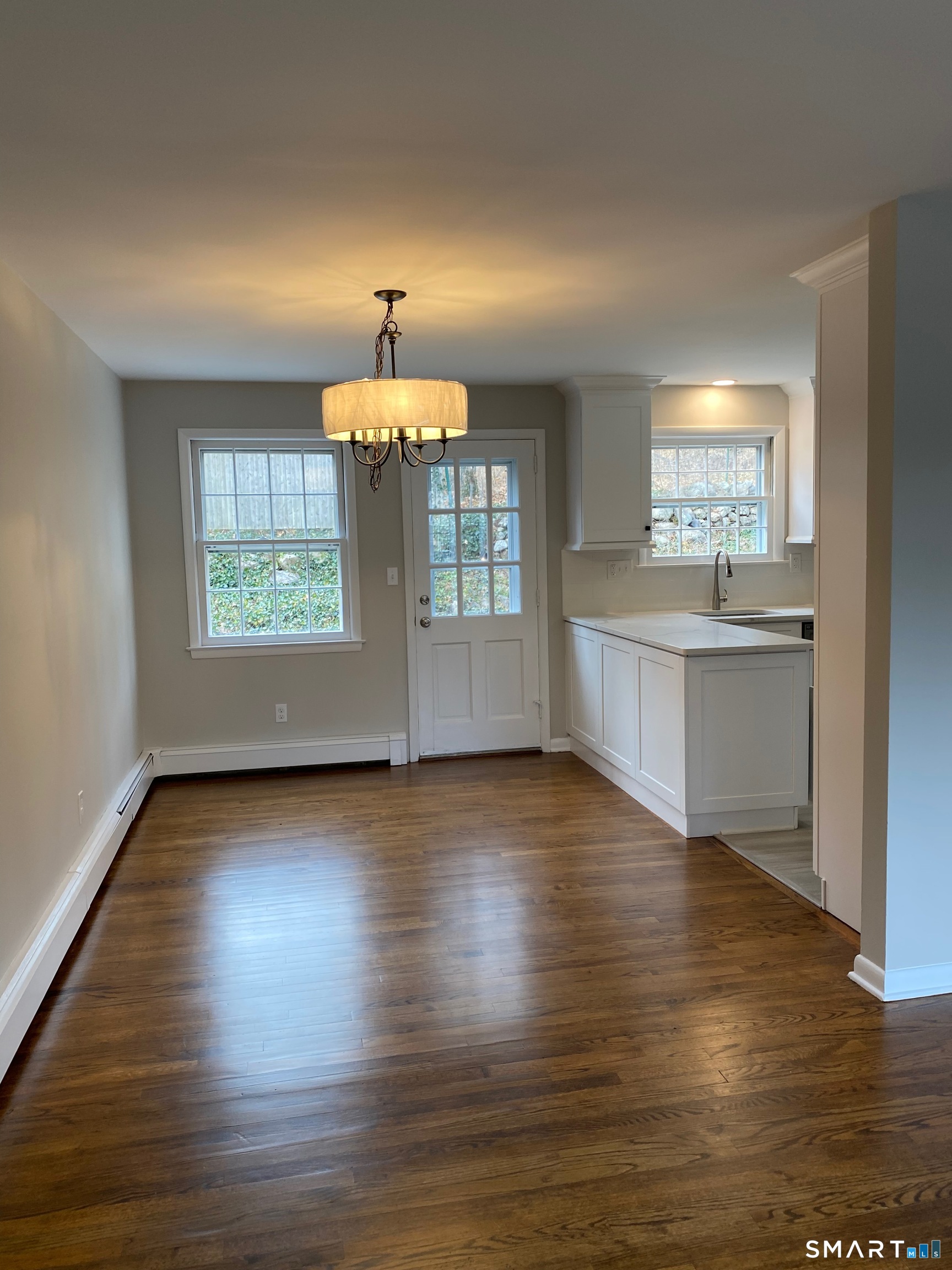 135 Millport Avenue, New Canaan, Connecticut photo 2