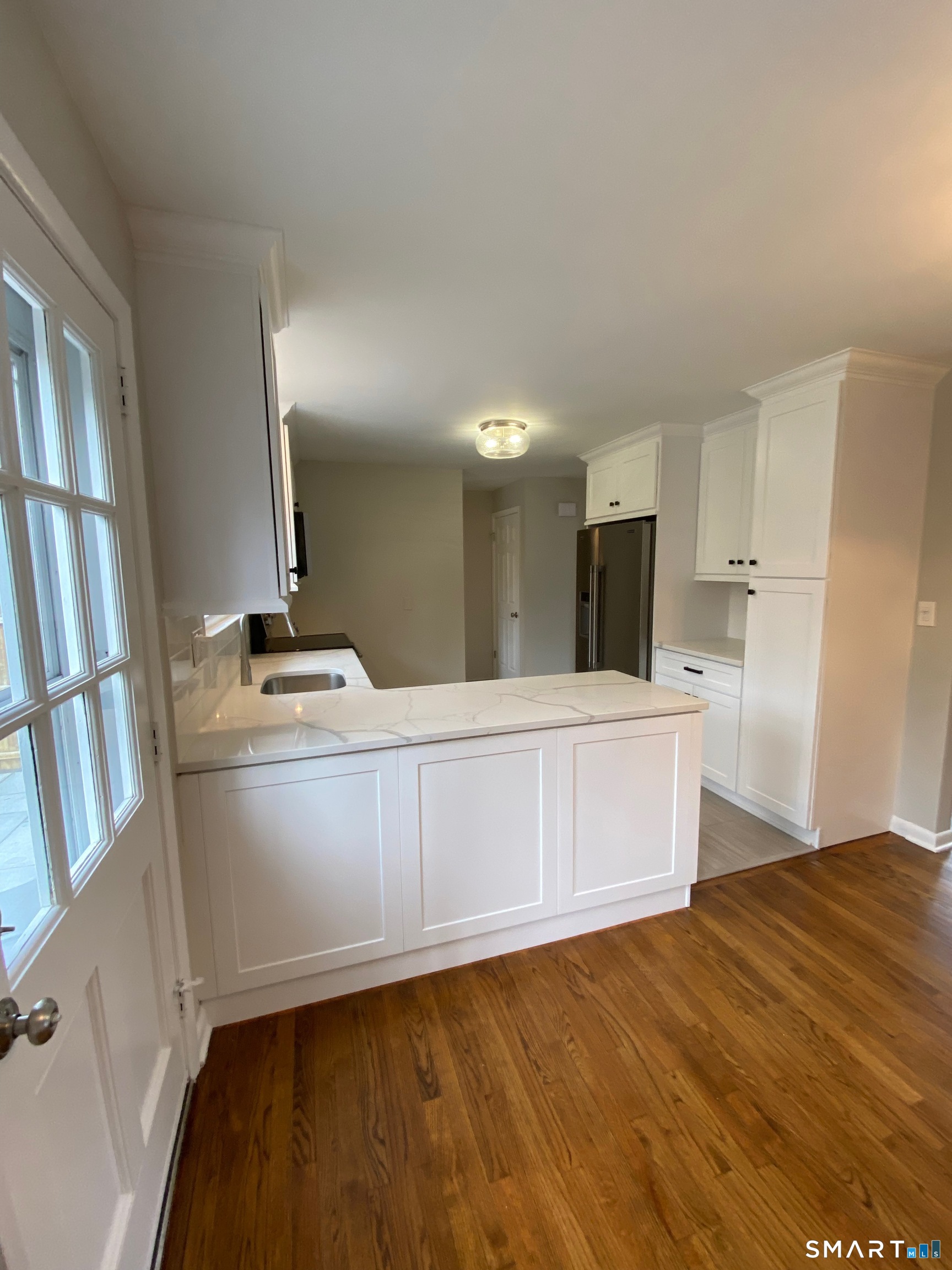 135 Millport Avenue, New Canaan, Connecticut photo 4