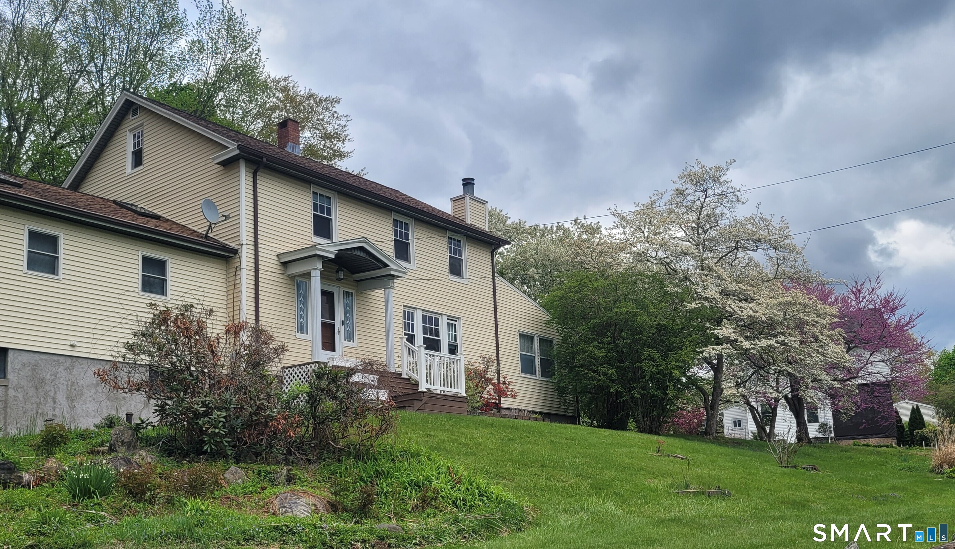 Homes for sale in Naugatuck, CT | 130 Woodbine St, Naugatuck, CT 06770 | MLS# 24176476