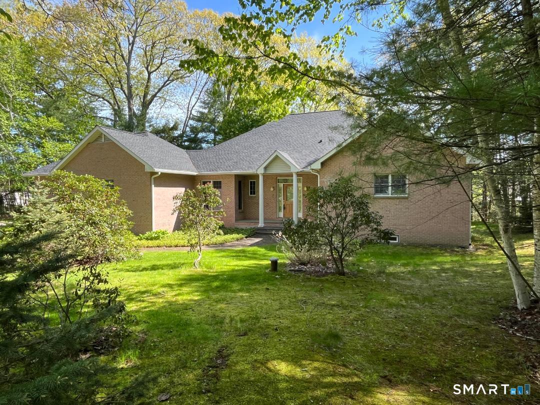 Homes for sale in Ellington, CT | 5 Crystal Ball Ct, Ellington, CT 06029 | MLS# 24167015