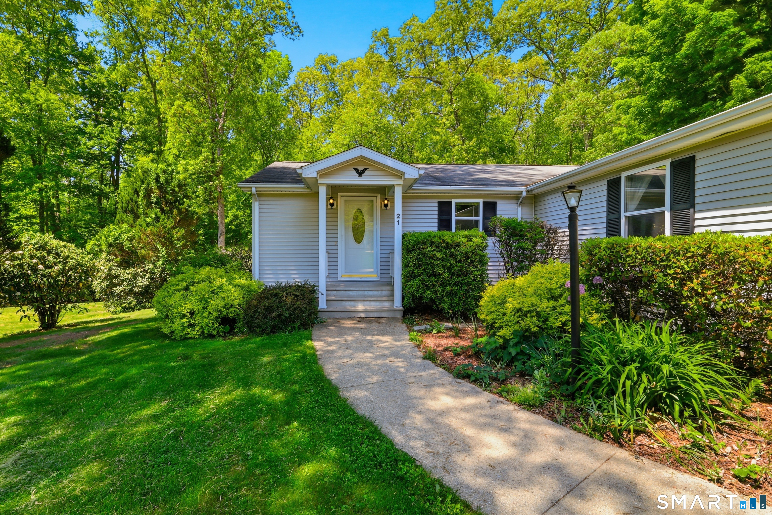Homes for sale in Montville, CT | 21 Hillcrest Dr, Montville, CT 06382 | MLS# 24175926