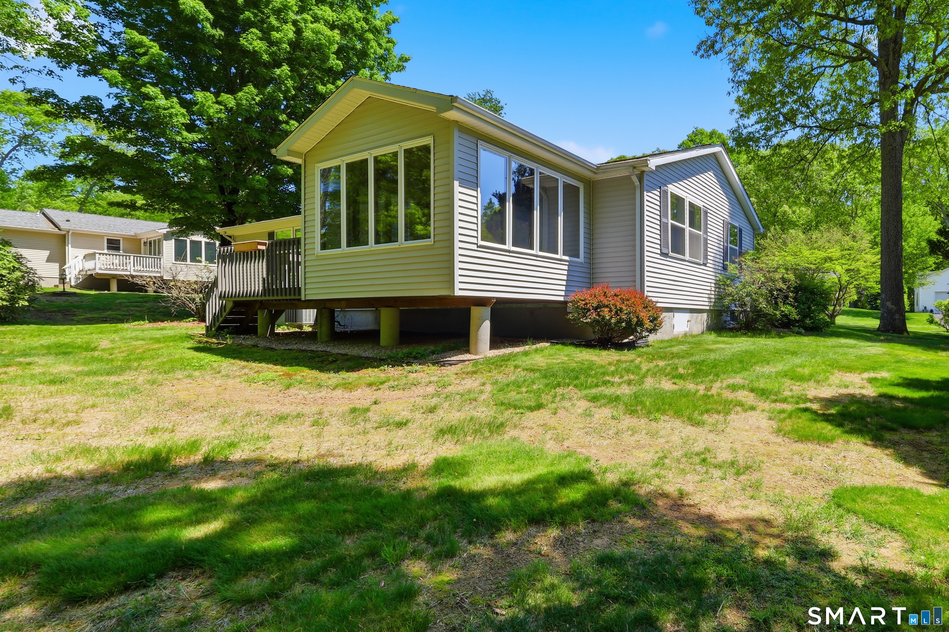 Homes for sale in Montville, CT | 21 Hillcrest Dr, Montville, CT 06382 | MLS# 24175926