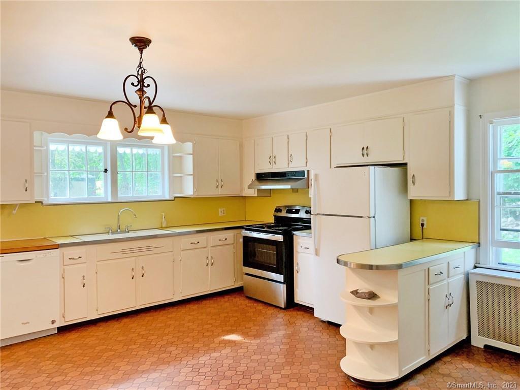 2727 Boston Post Road, Darien, Connecticut photo 5