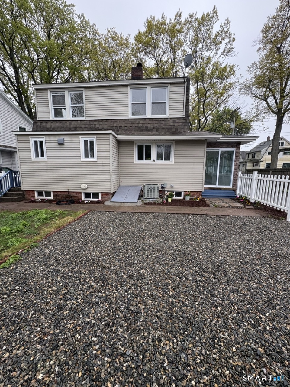 Homes for sale in New Haven, CT | 16 Shoreham Rd, New Haven, CT 06512 | MLS# 24167596