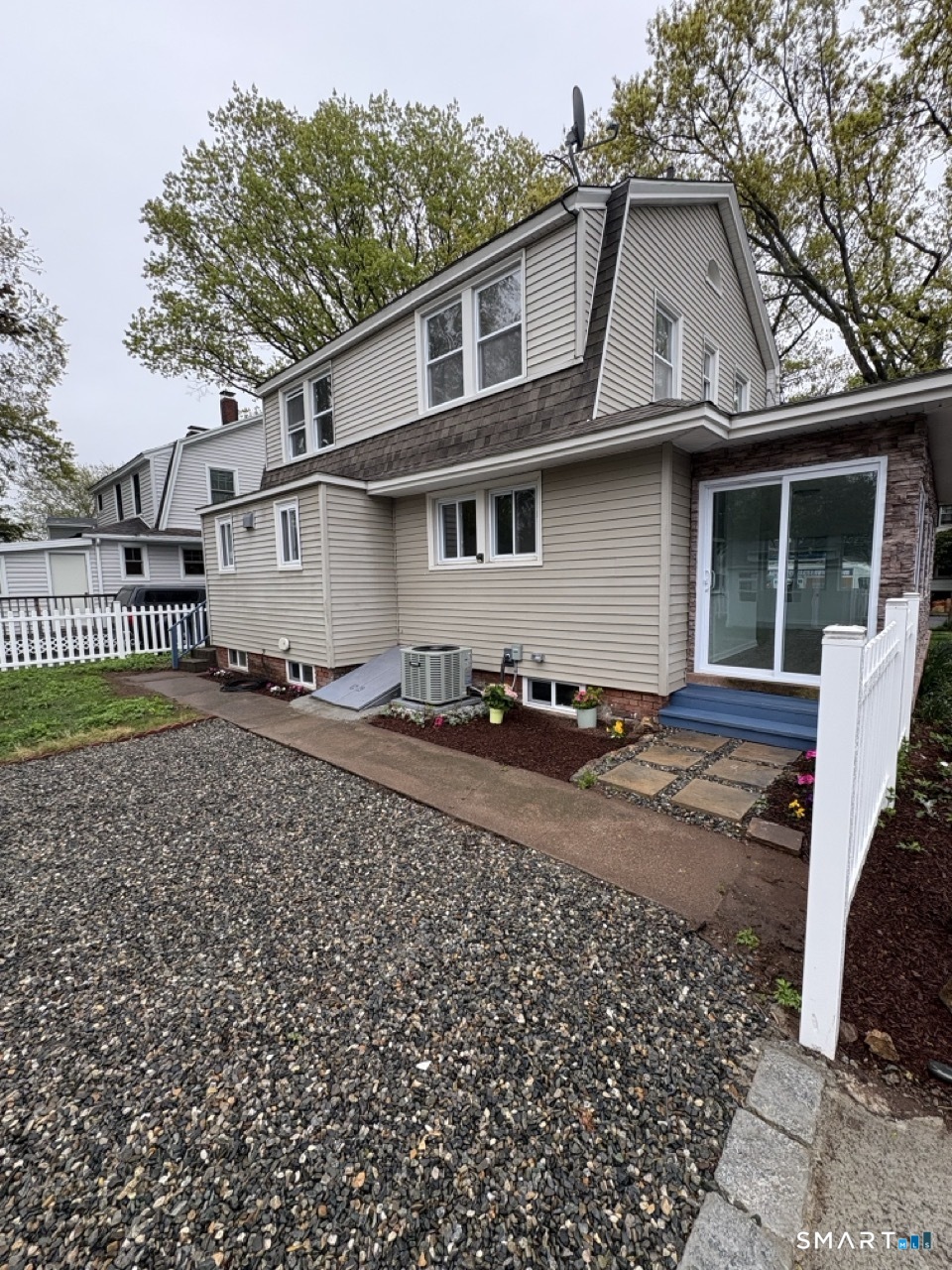 Homes for sale in New Haven, CT | 16 Shoreham Rd, New Haven, CT 06512 | MLS# 24167596