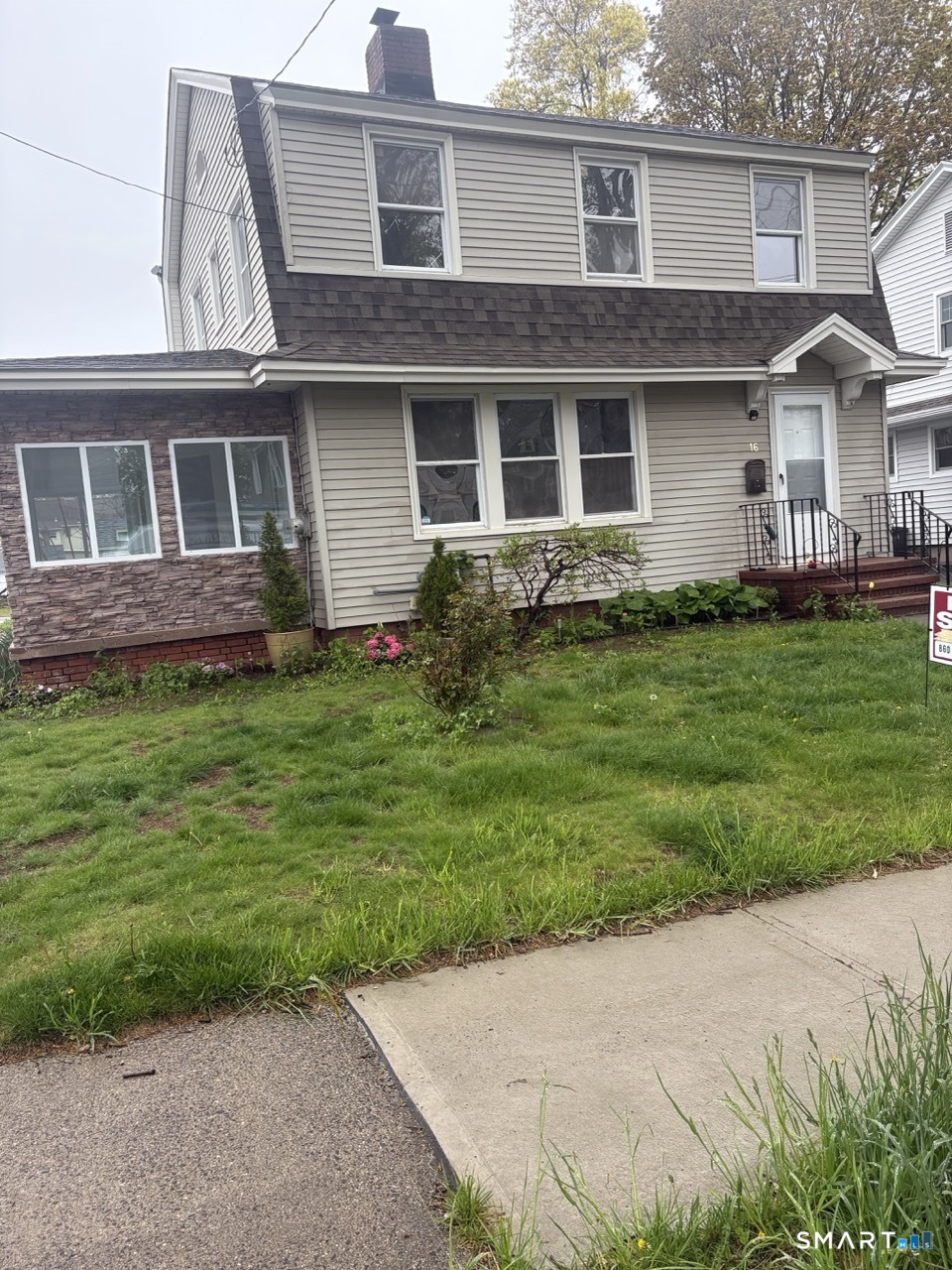 Homes for sale in New Haven, CT | 16 Shoreham Rd, New Haven, CT 06512 | MLS# 24167596