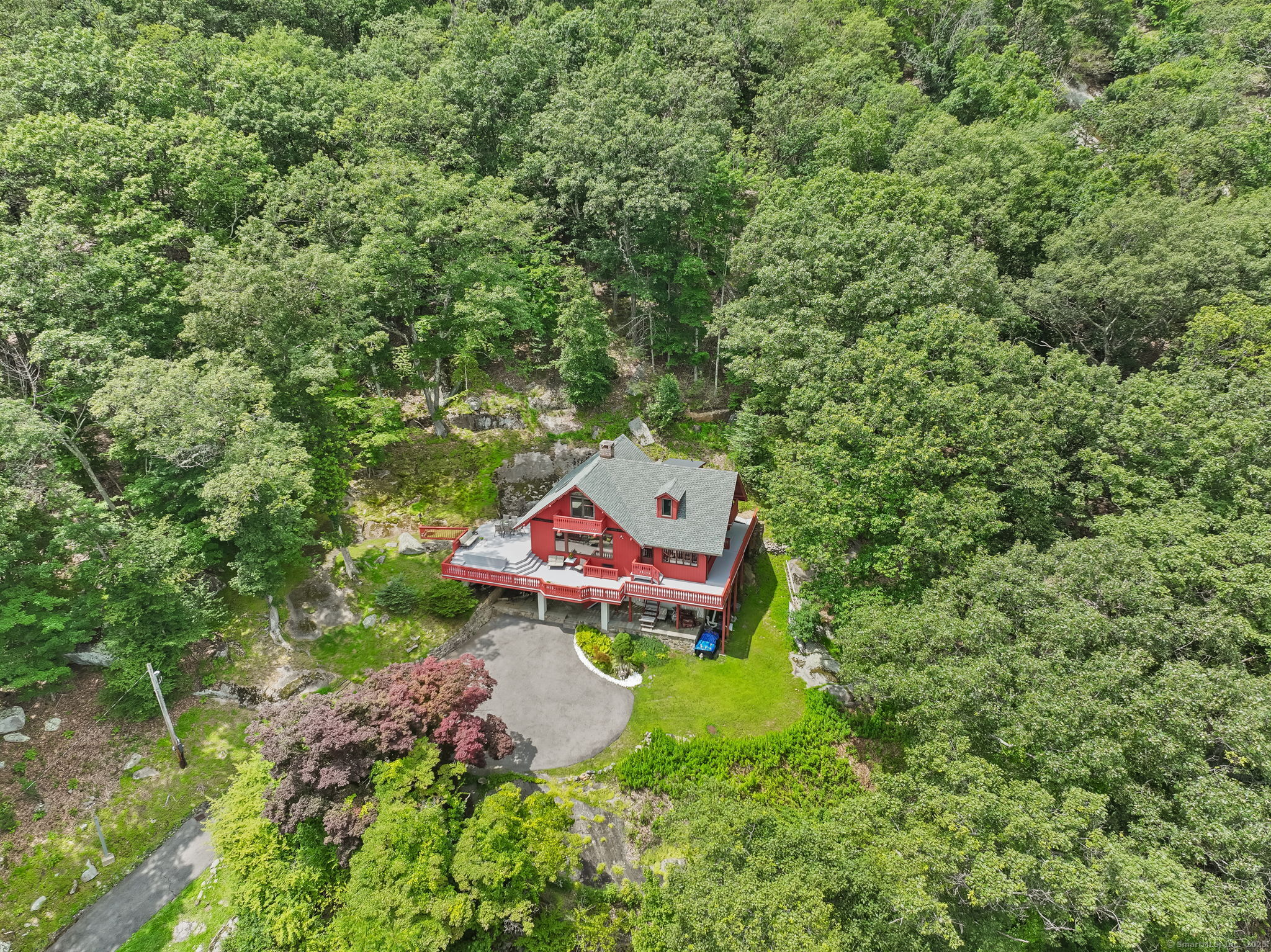 Homes for sale in New Fairfield, CT | 89 Wood Creek Rd, New Fairfield, CT 06812 | MLS# 24176977