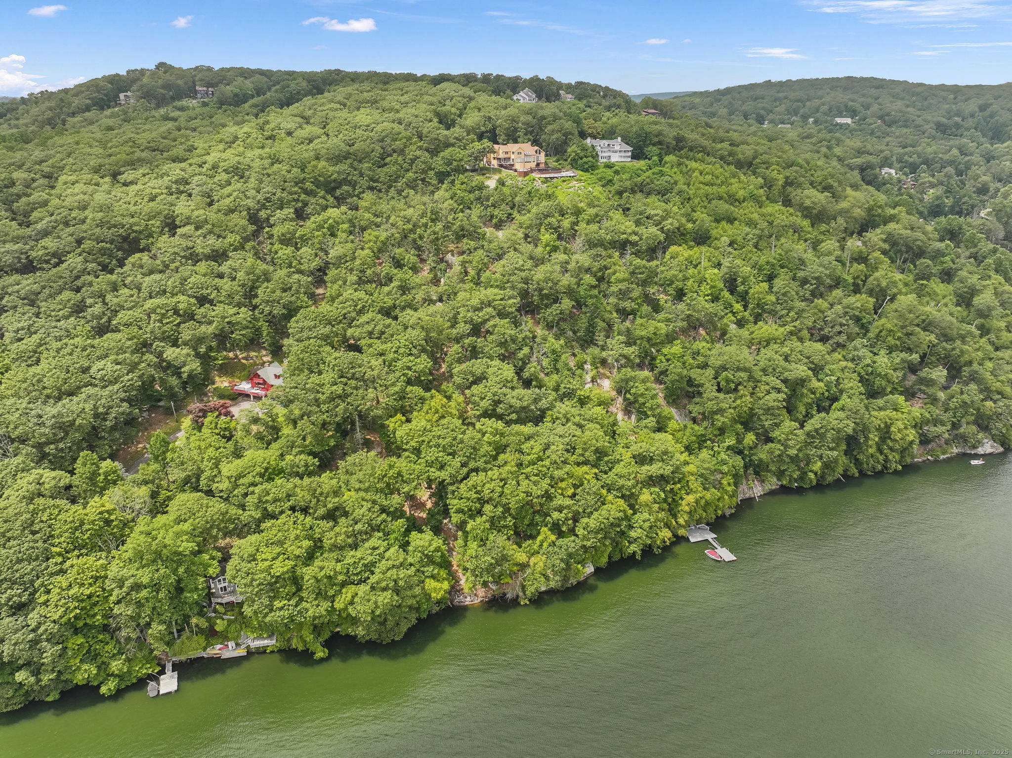 Homes for sale in New Fairfield, CT | 89 Wood Creek Rd, New Fairfield, CT 06812 | MLS# 24176977