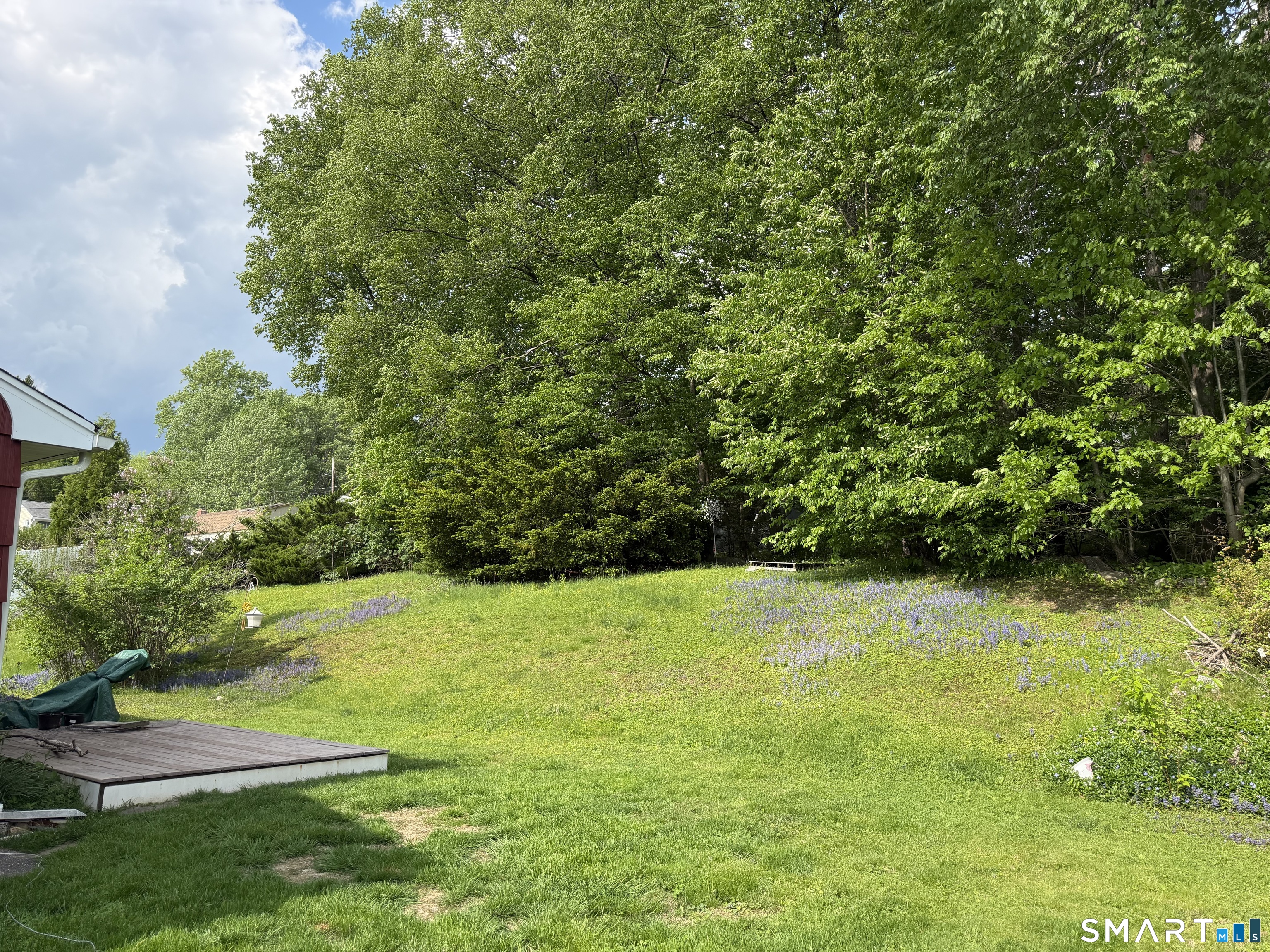 Homes for sale in Winchester, CT | 104 Maloney Ct, Winchester, CT 06098 | MLS# 24172219