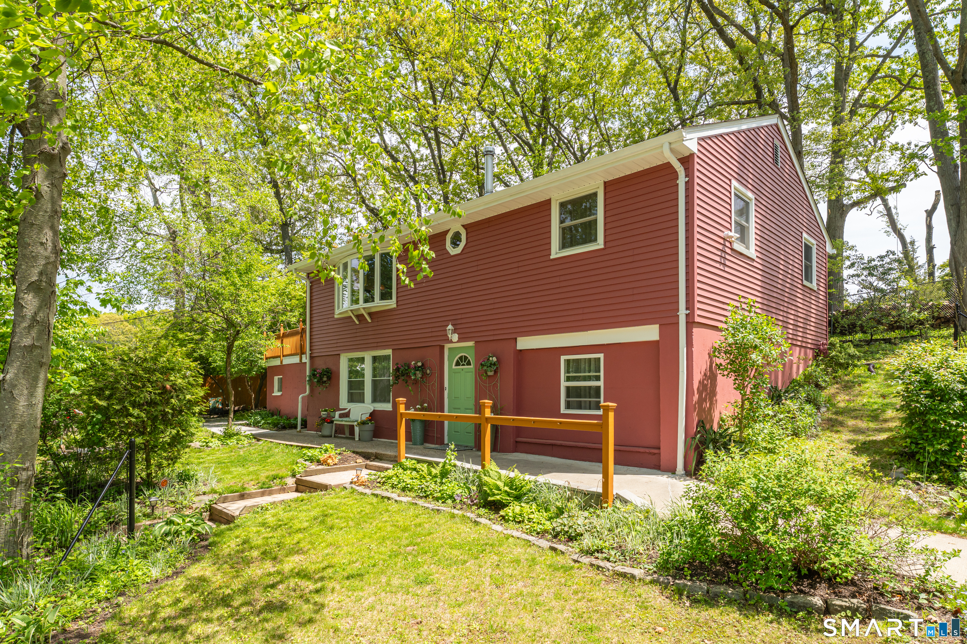 Homes for sale in East Haven, CT | 675 Bradley St, East Haven, CT 06512 | MLS# 24177166