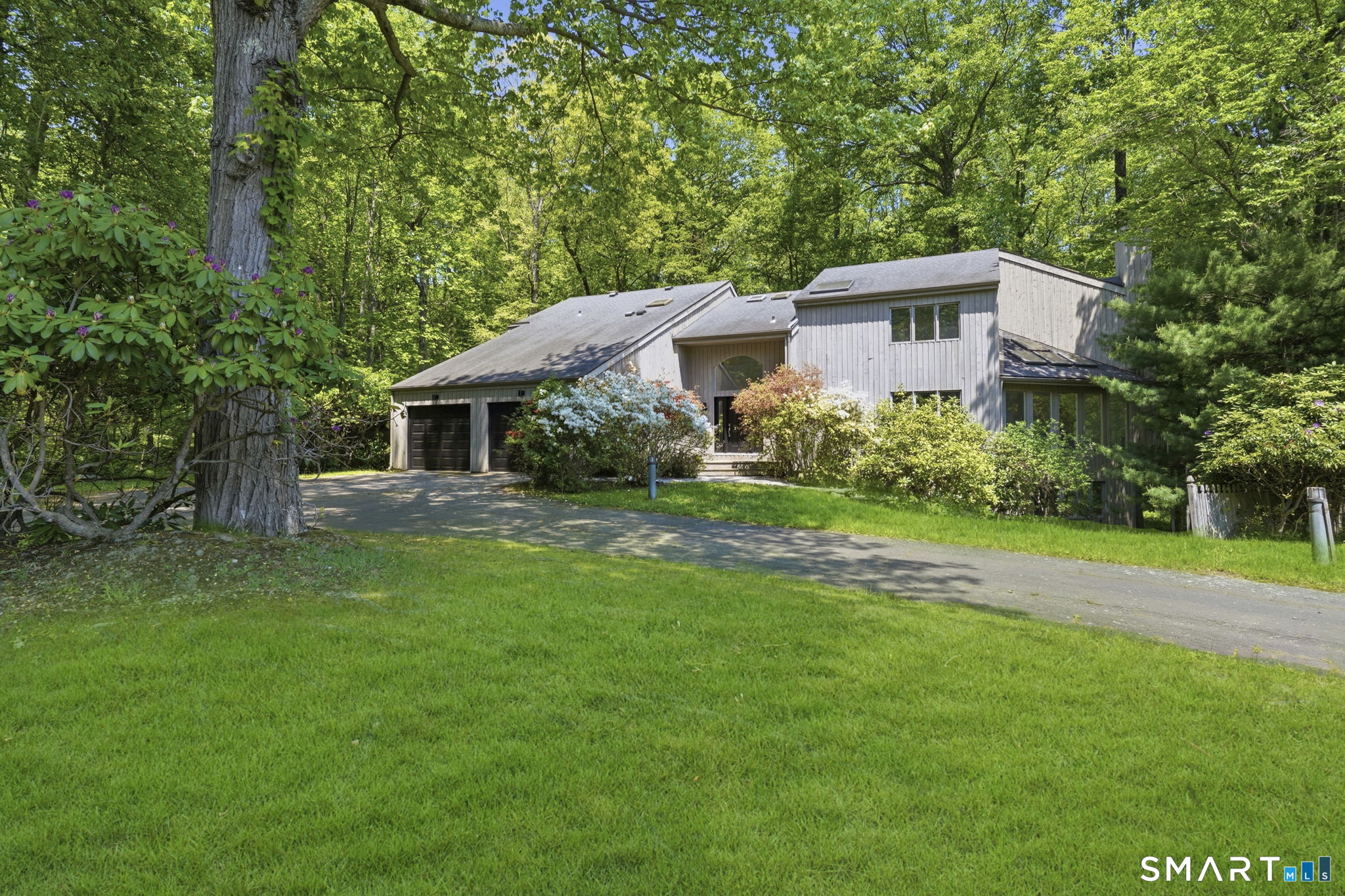 Main property photo