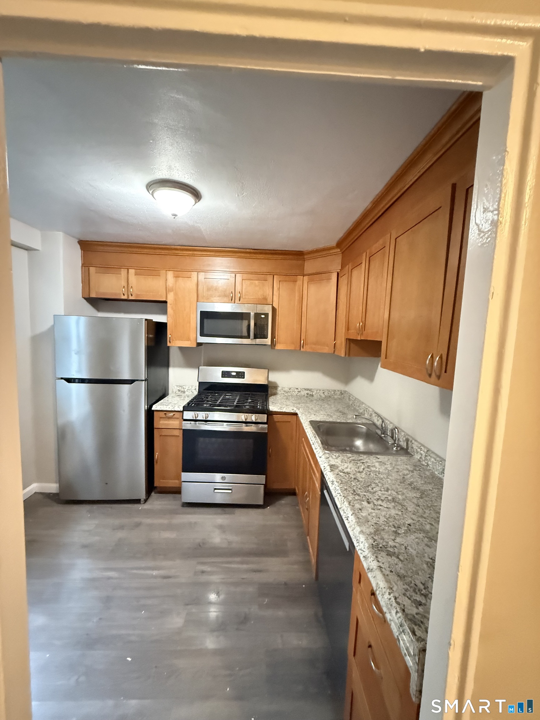 71 Strawberry Hill, Stamford, 06902, 2 Bedrooms Bedrooms, 0 ,1 BathroomBathrooms,Residential Rental,For Sale,Strawberry Hill,0,24176602