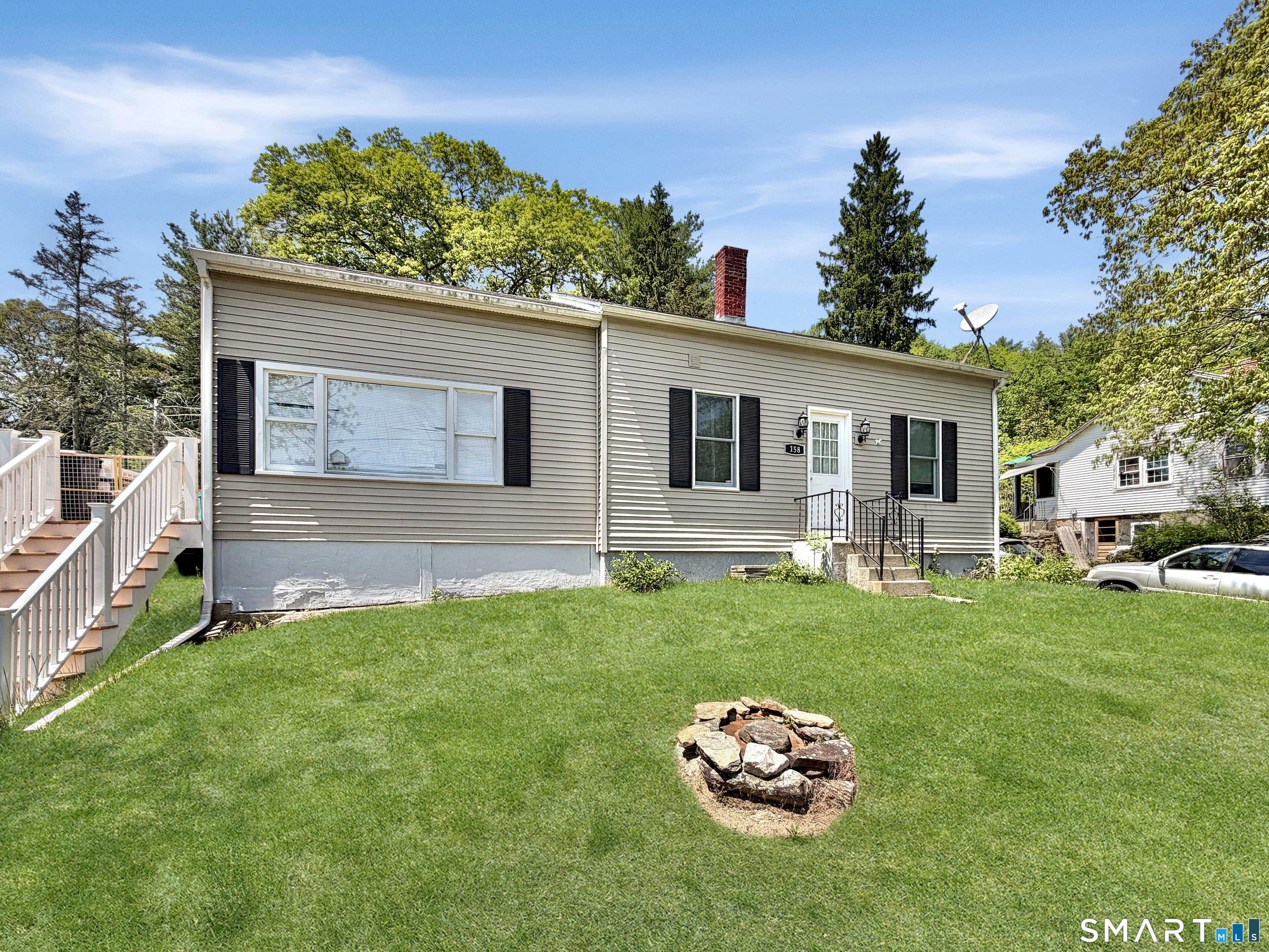 Homes for sale in Thompson, CT | 158 Church St, Thompson, CT 06277 | MLS# 24177437