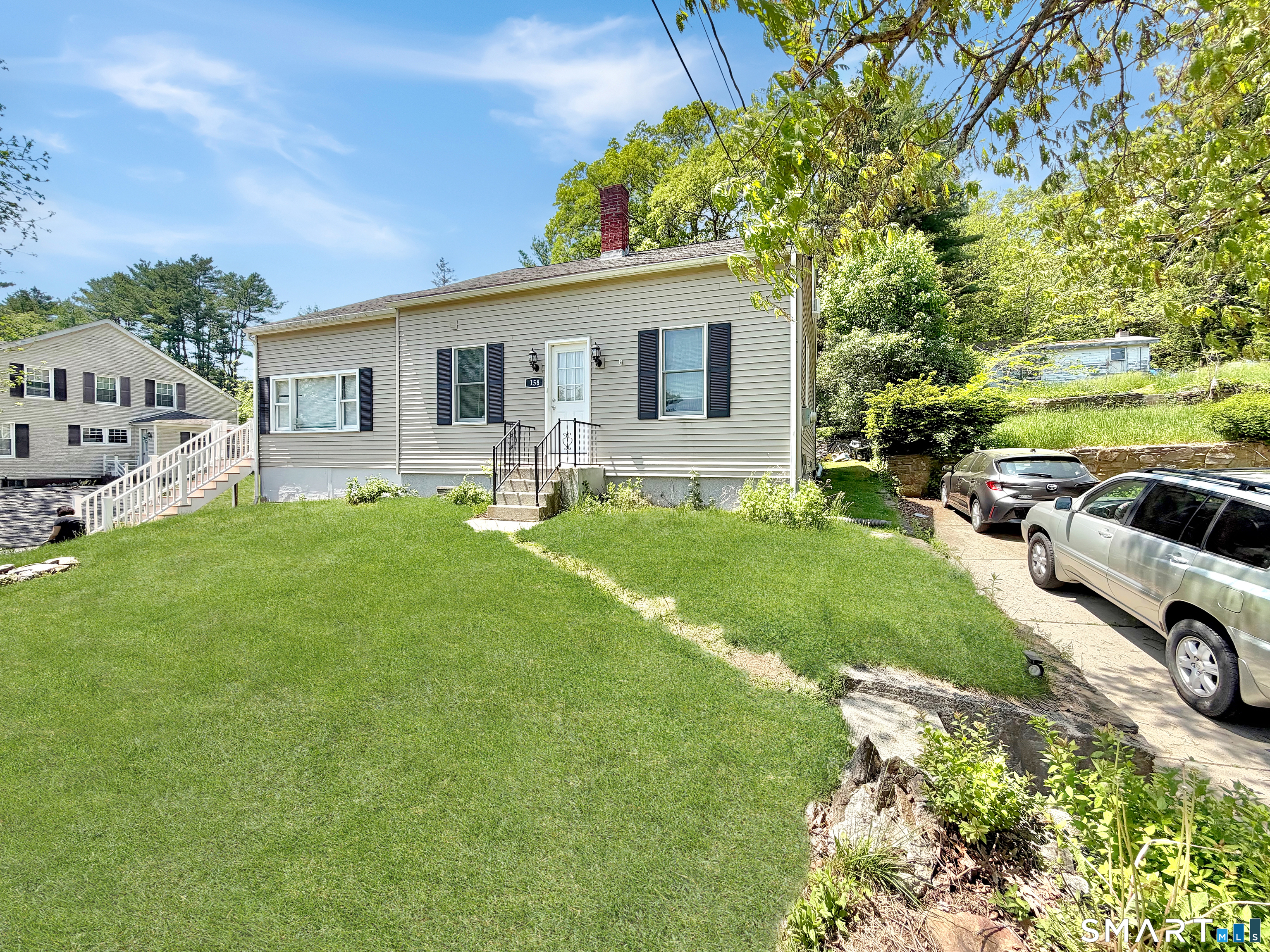 Homes for sale in Thompson, CT | 158 Church St, Thompson, CT 06277 | MLS# 24177437