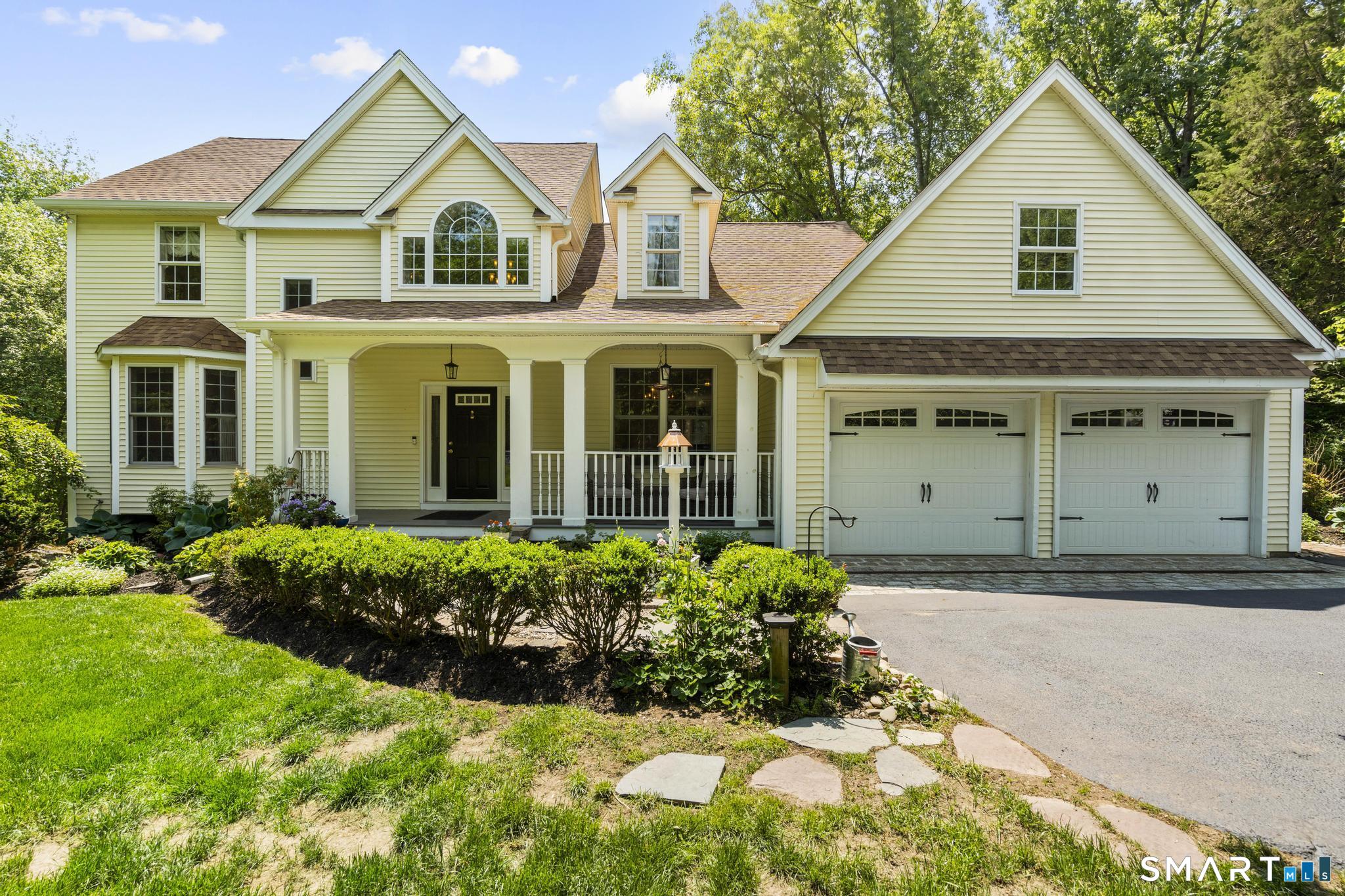 Homes for sale in Oxford, CT | 14 Wychwood Ln, Oxford, CT 06478 | MLS# 24177016
