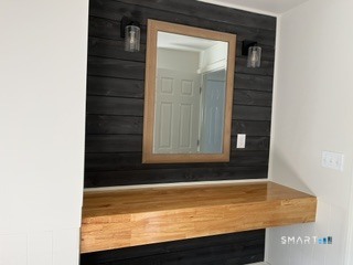 43 Annawan Street 3rd Floor