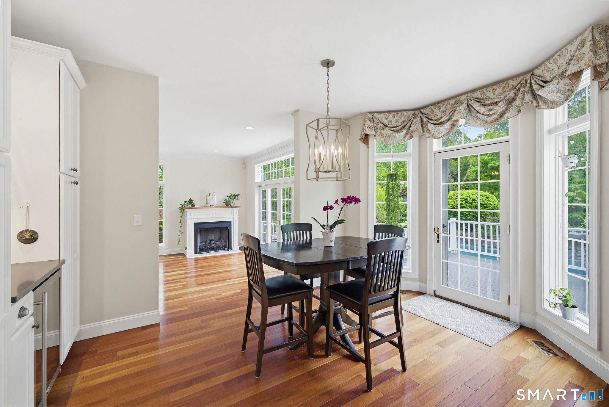 Homes for sale in Bethel, CT | 31 Aunt Pattys Ln W, Bethel, CT 06801 | MLS# 24176652