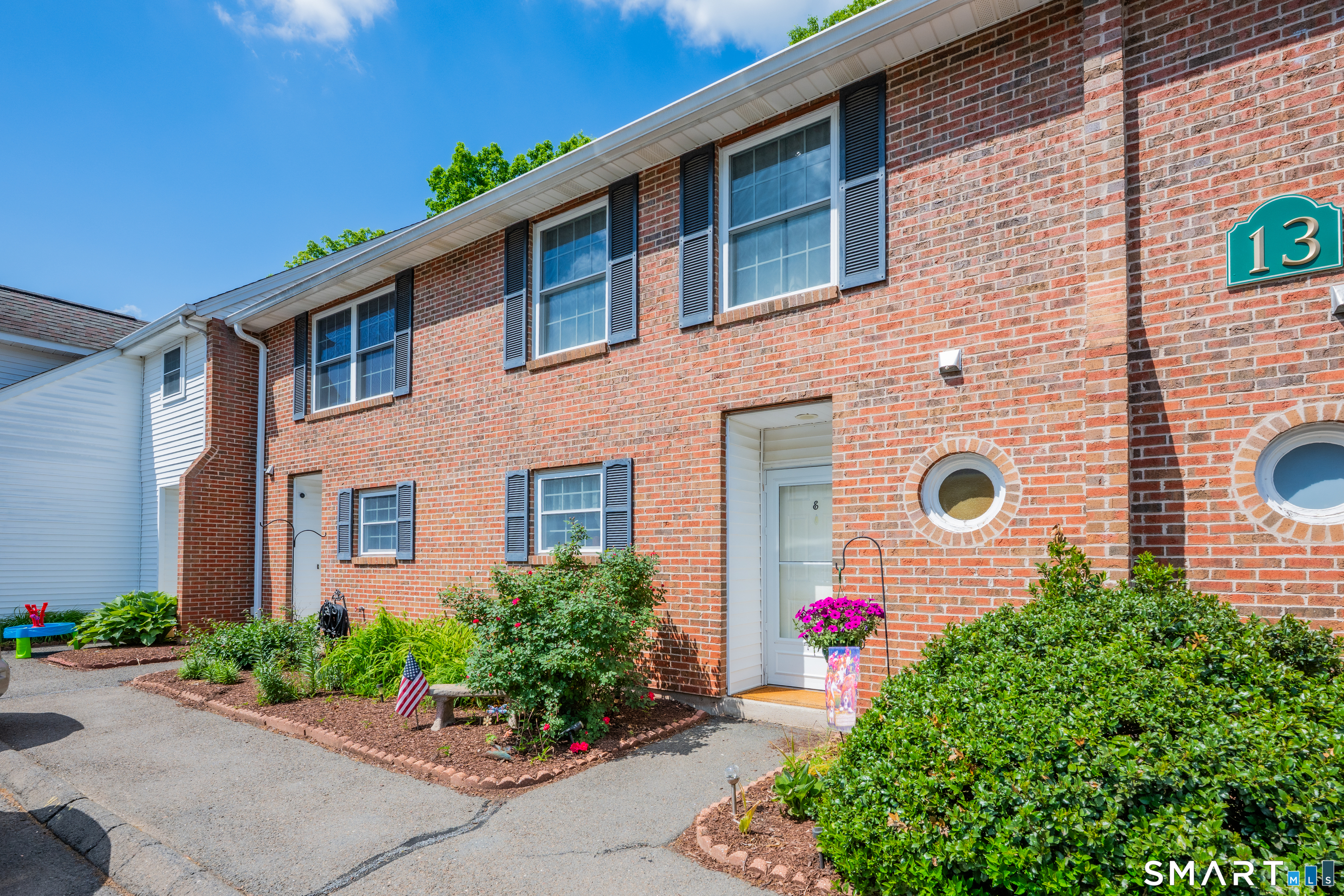 Homes for sale in Plainville, CT | 190 Tomlinson Ave #13E, Plainville, CT 06062 | MLS# 24177275