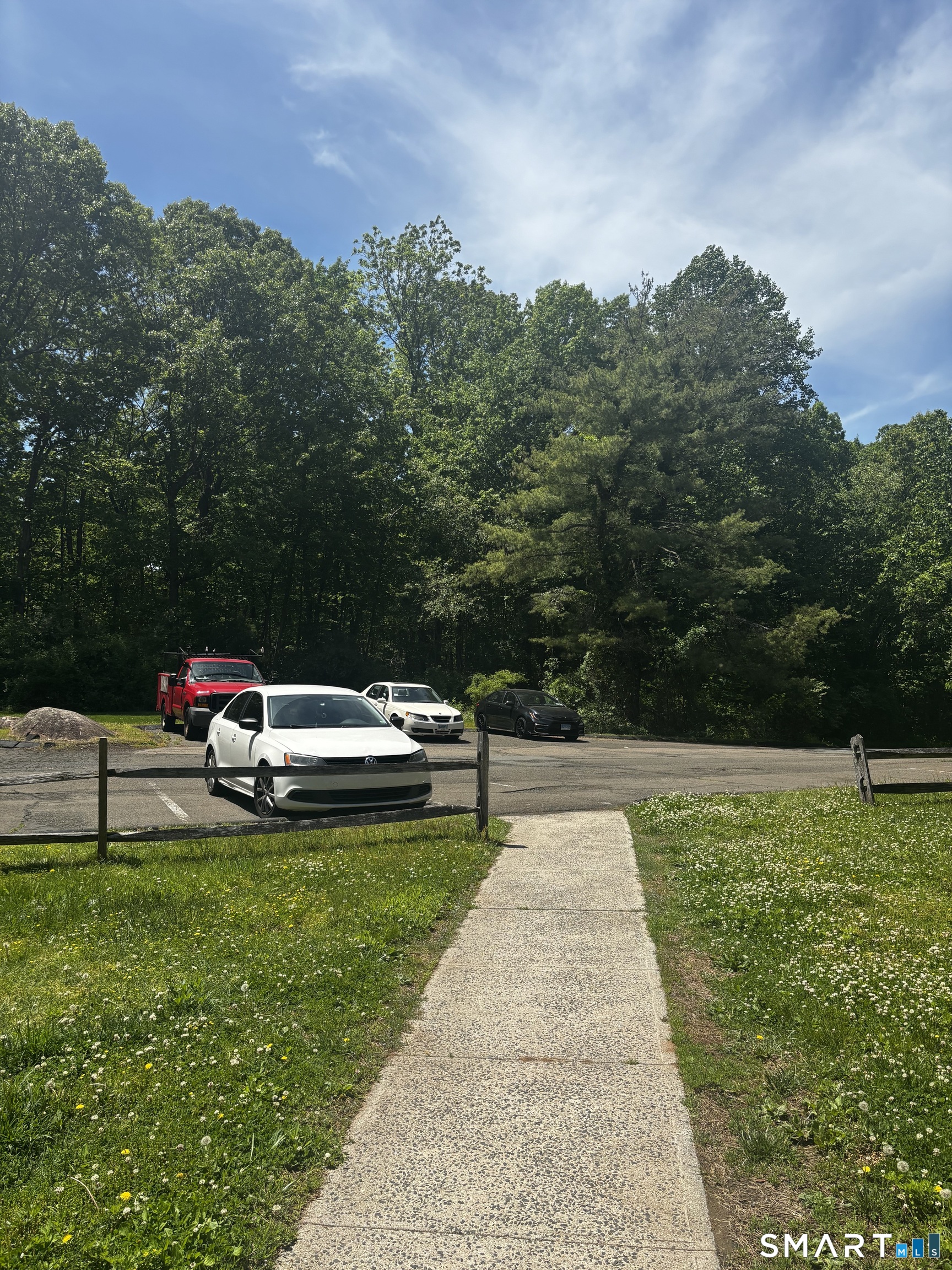 Homes for sale in Branford, CT | 39 Briarwood Ln #A, Branford, CT 06405 | MLS# 24177887