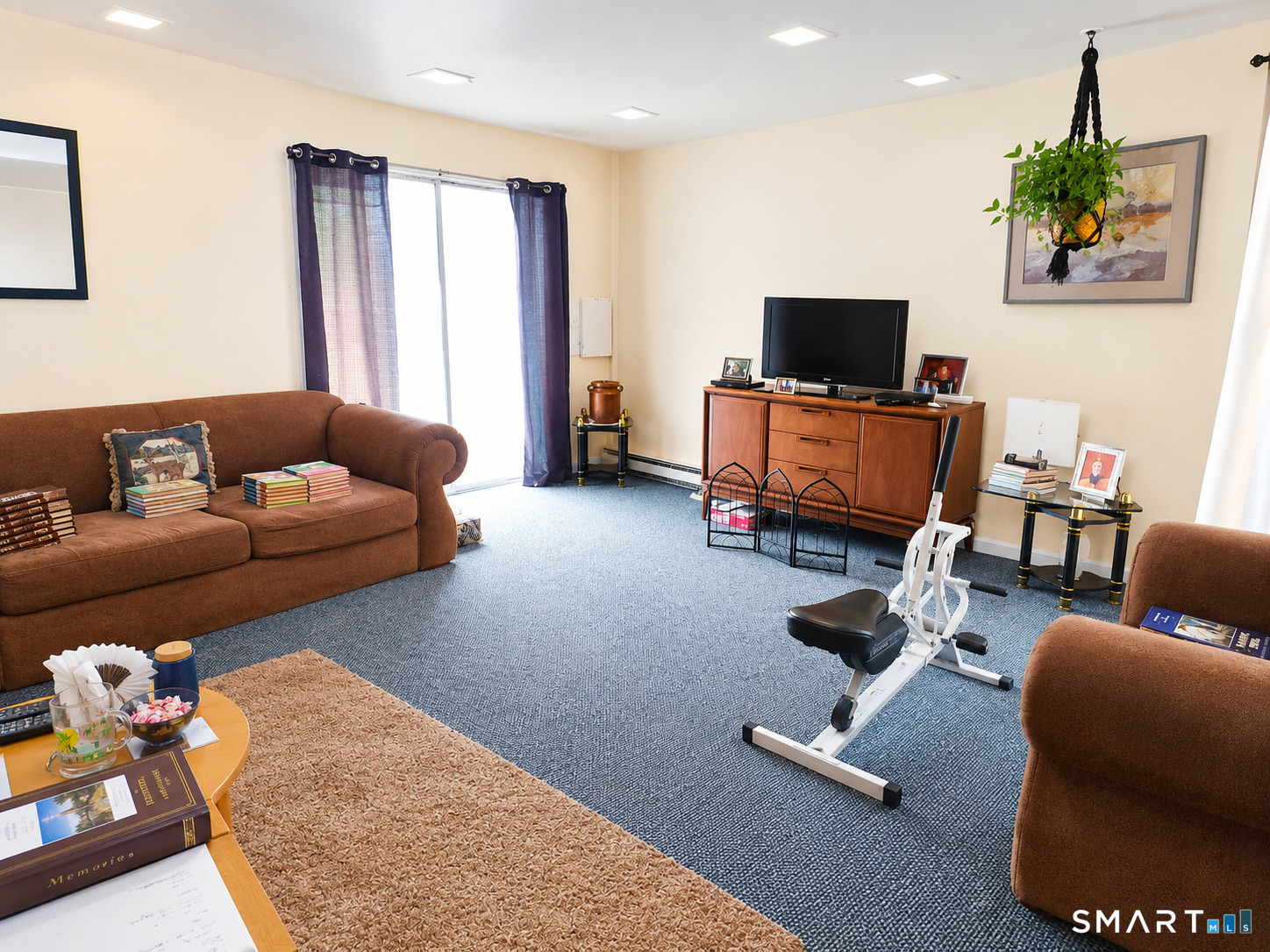 Homes for sale in Middletown, CT | 714 Long Hill Rd #714, Middletown, CT 06457 | MLS# 24176493