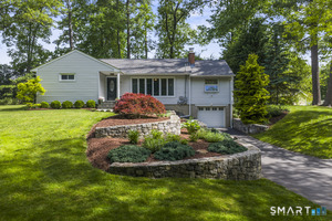 24 Beechwood Drive
