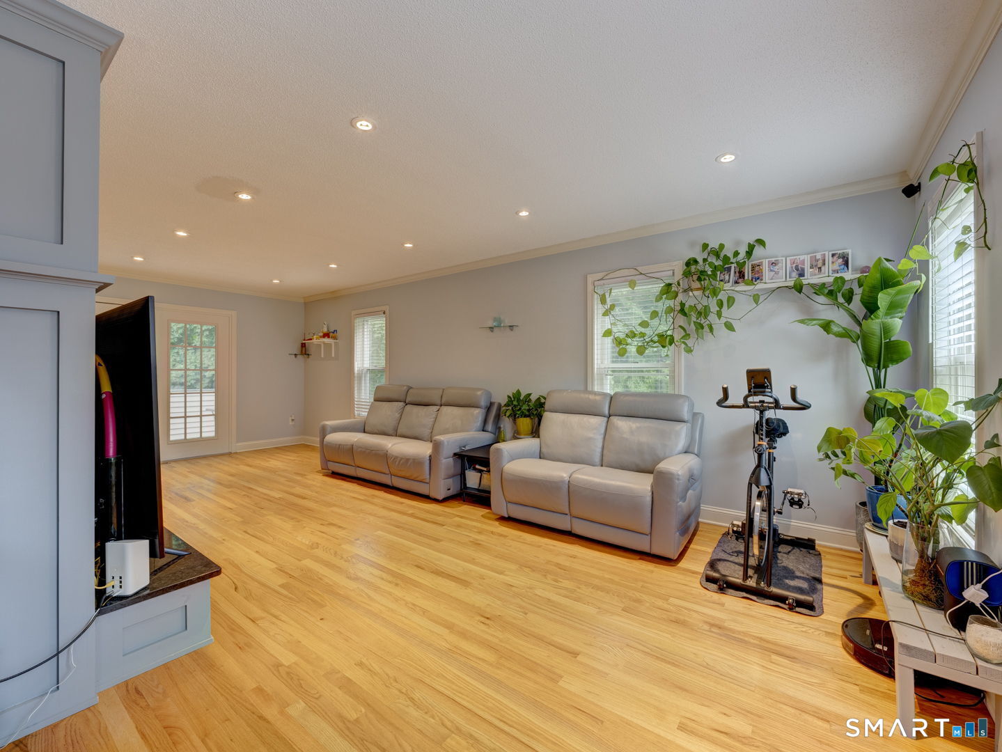 Homes for sale in Cheshire, CT | 58 Old Towne Rd #58, Cheshire, CT 06410 | MLS# 24175597