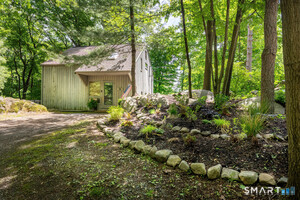 18 Indian Hill Road