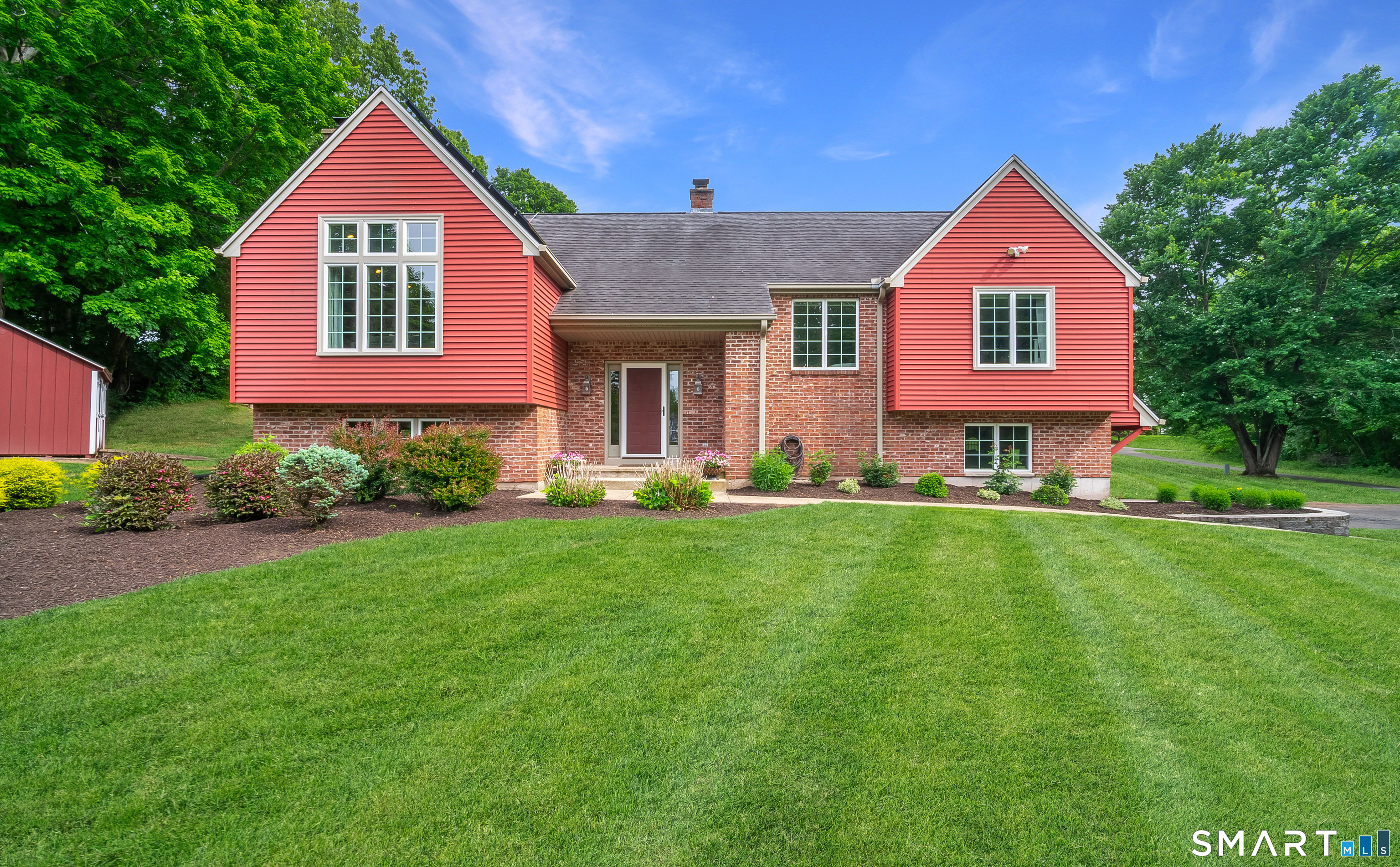 Homes for sale in Middletown, CT | 43 Flynn Ln, Middletown, CT 06457 | MLS# 24176340
