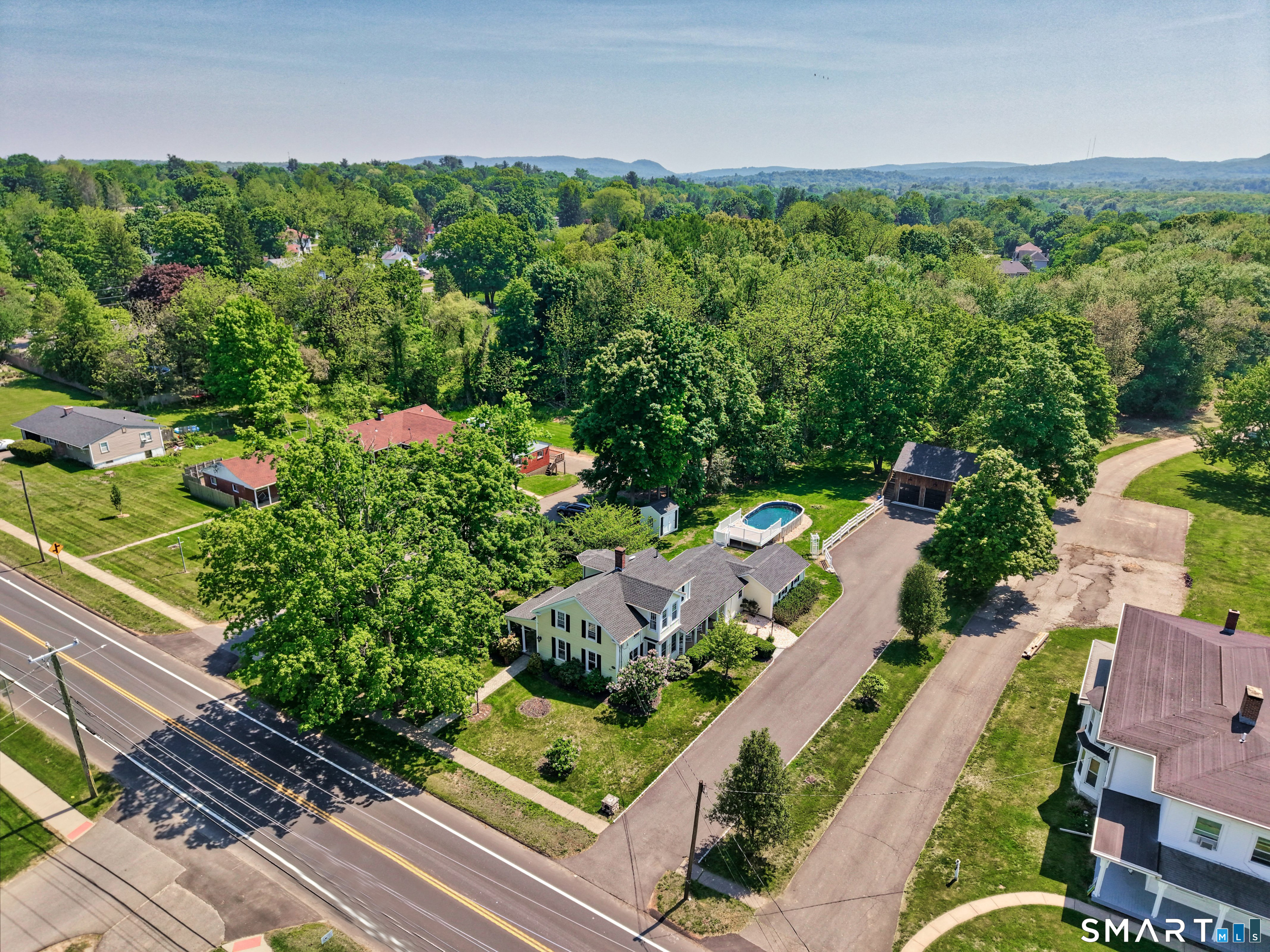 Homes for sale in Cheshire, CT | 327 W Main St, Cheshire, CT 06410 | MLS# 24177431