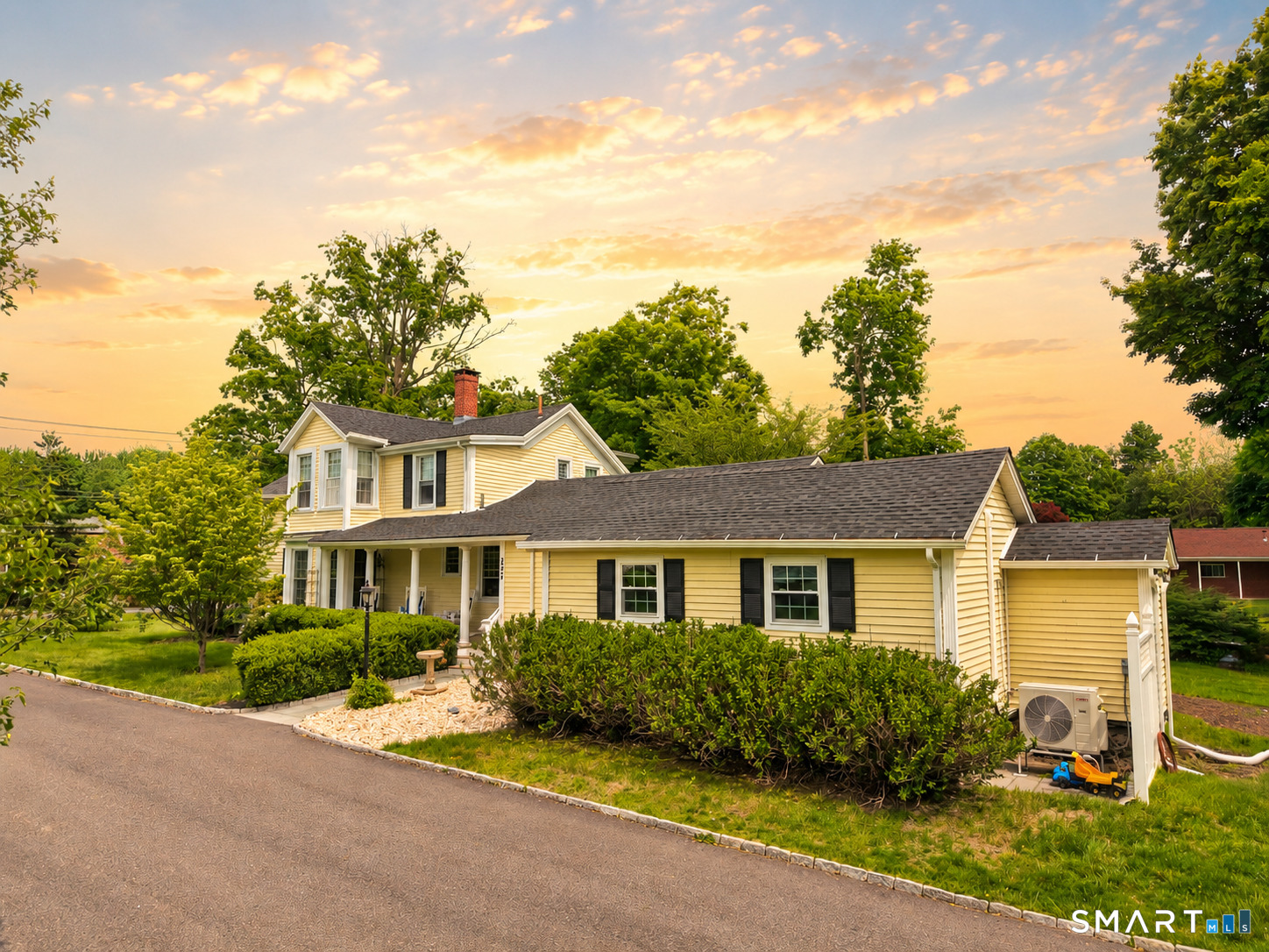 Homes for sale in Cheshire, CT | 327 W Main St, Cheshire, CT 06410 | MLS# 24177431