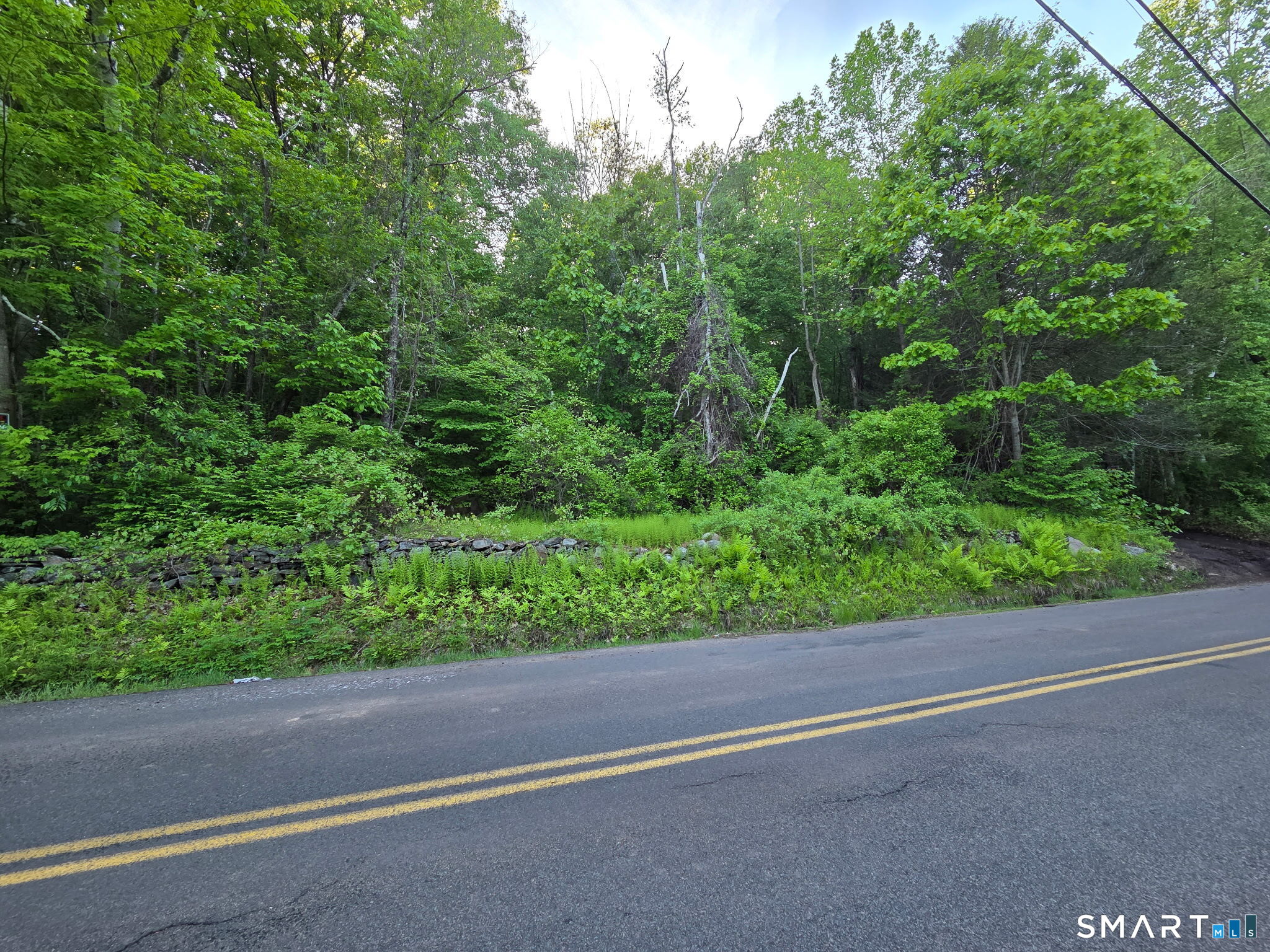 Homes for sale in Harwinton, CT | 33 Davis Rd, Harwinton, CT 06791 | MLS# 24177850