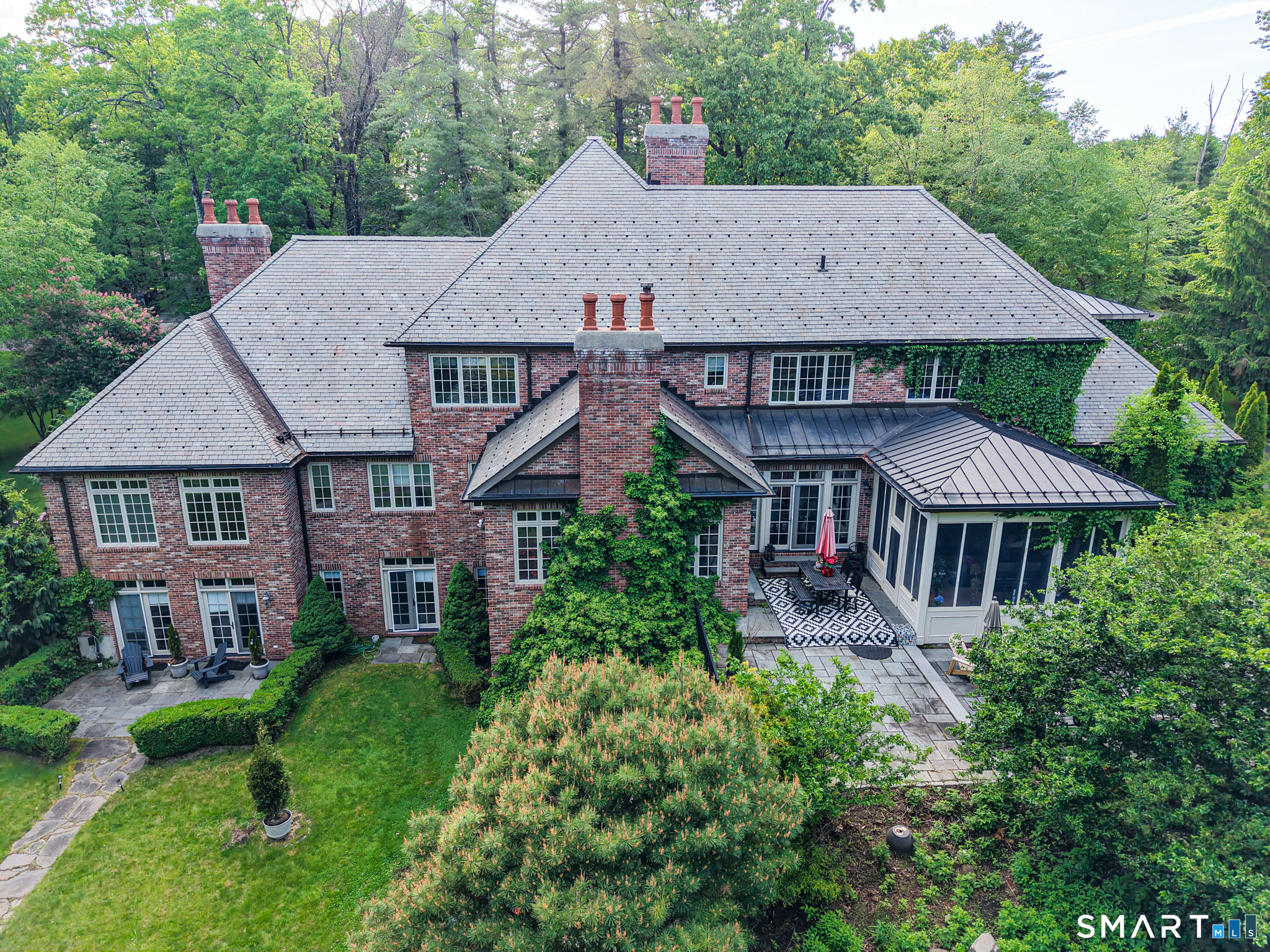 Homes for sale in Avon, CT | 14 Robkins Rd, Avon, CT 06001 | MLS# 24176818