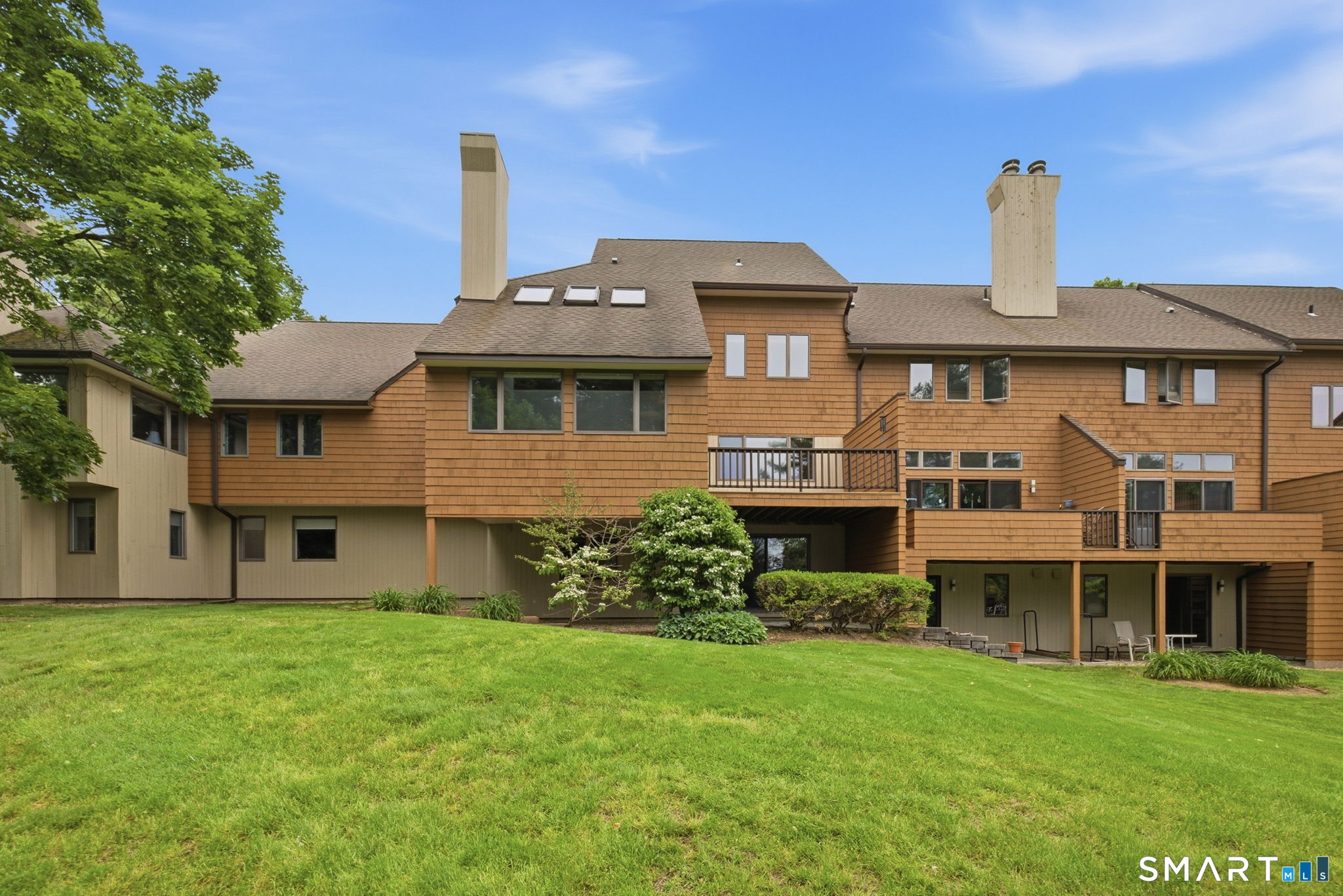 Homes for sale in Bloomfield, CT | 4 Biltmore Park #4, Bloomfield, CT 06002 | MLS# 24168648