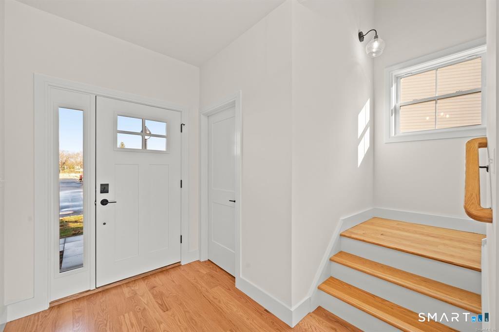Homes for sale in Bethel, CT | 14 Fieldstone Ct #14, Bethel, CT 06801 | MLS# 24178404