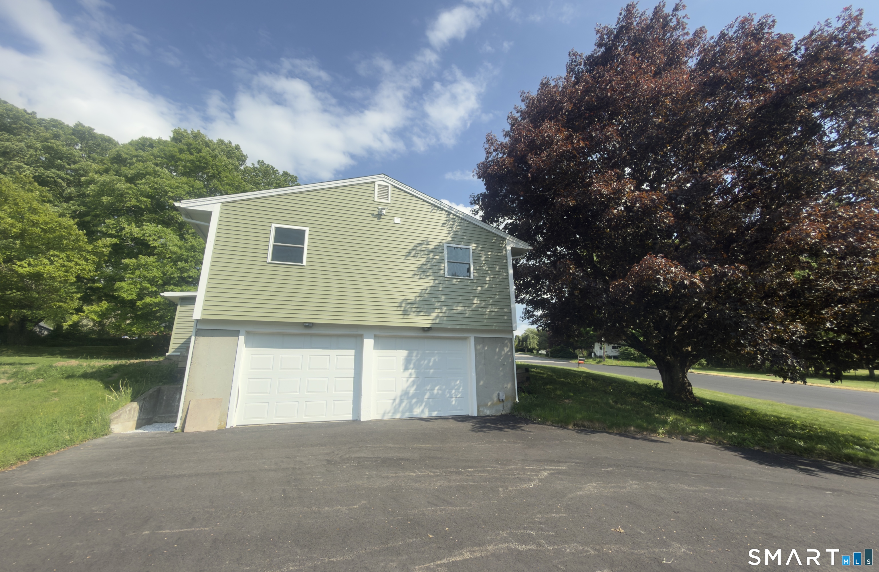 Homes for sale in Killingly, CT | 44 Polly Ave, Killingly, CT 06239 | MLS# 24178080