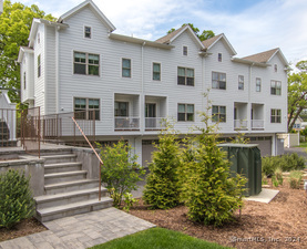 1 Howard Avenue, Unit C3