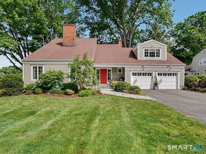 6 Silvermine Woods, Unit 6