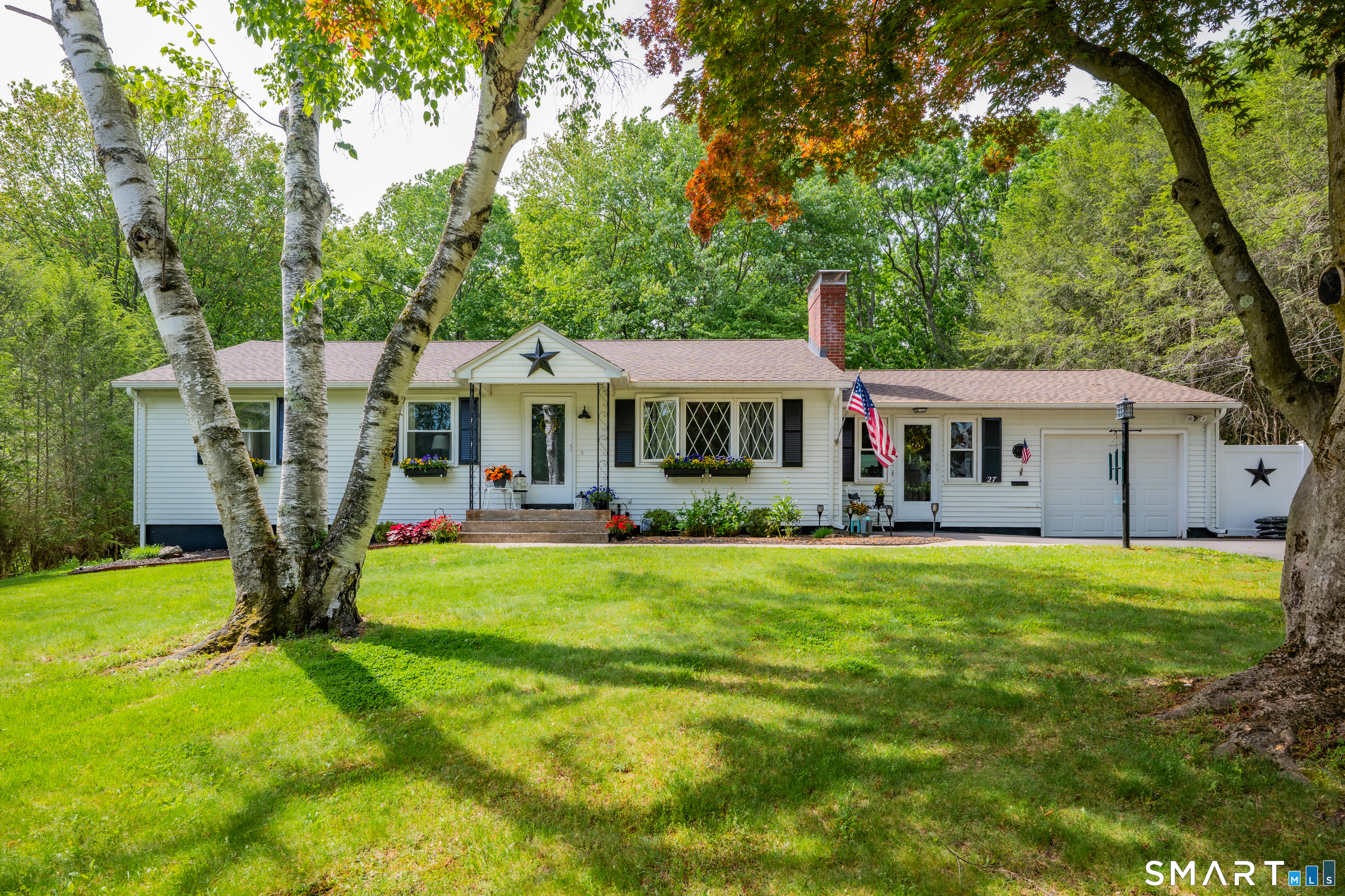 Homes for sale in Bristol, CT | 27 Woodcrest Dr, Bristol, CT 06010 | MLS# 24178232