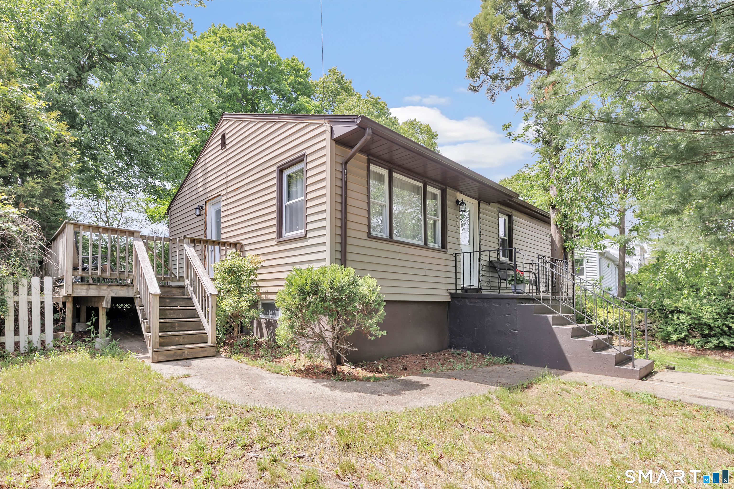 Homes for sale in Derby, CT | 242 Marshall Ln, Derby, CT 06418 | MLS# 24178462