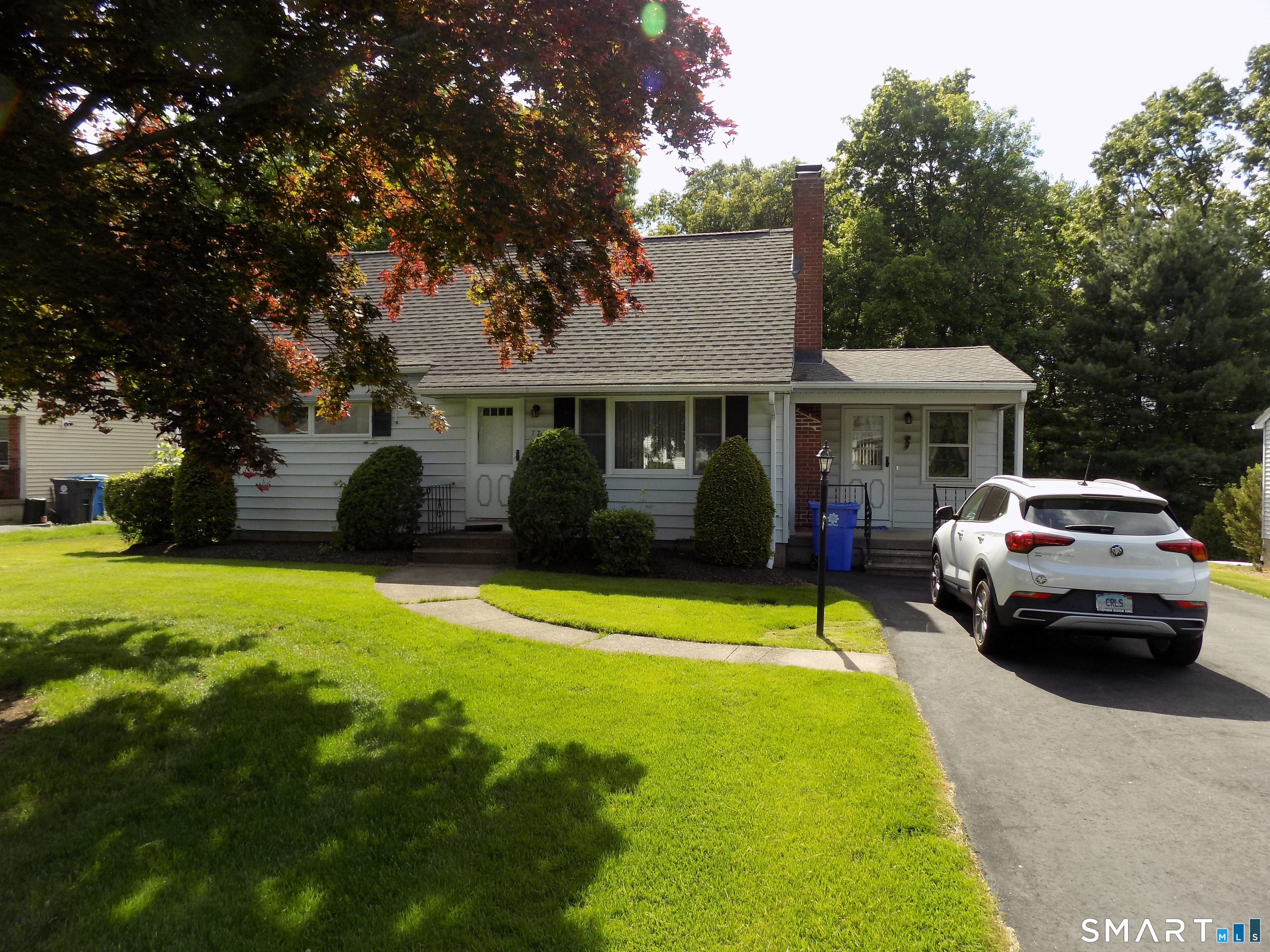 Homes for sale in Bristol, CT | 77 Deerfield Rd, Bristol, CT 06010 | MLS# 24178728