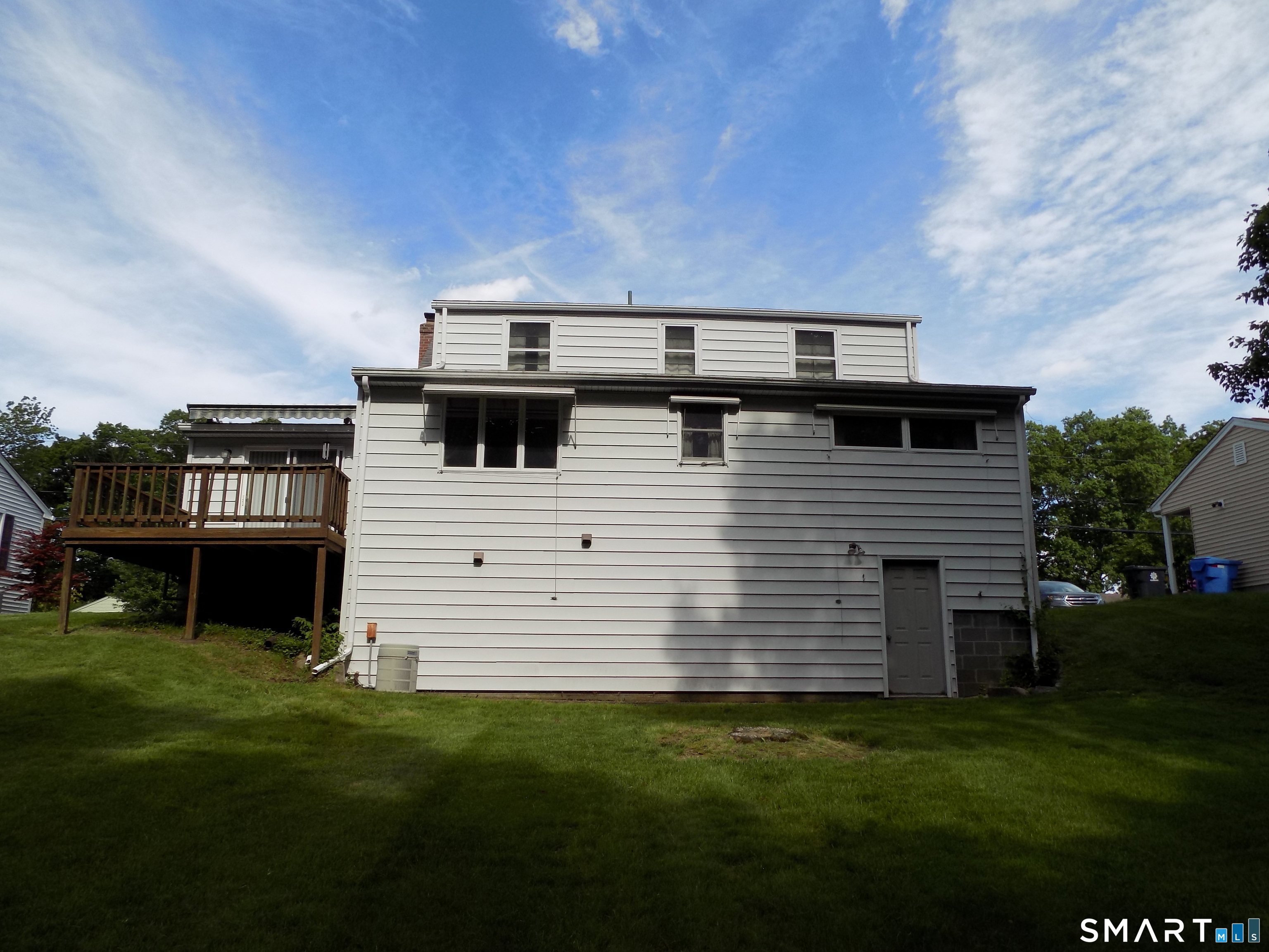 Homes for sale in Bristol, CT | 77 Deerfield Rd, Bristol, CT 06010 | MLS# 24178728