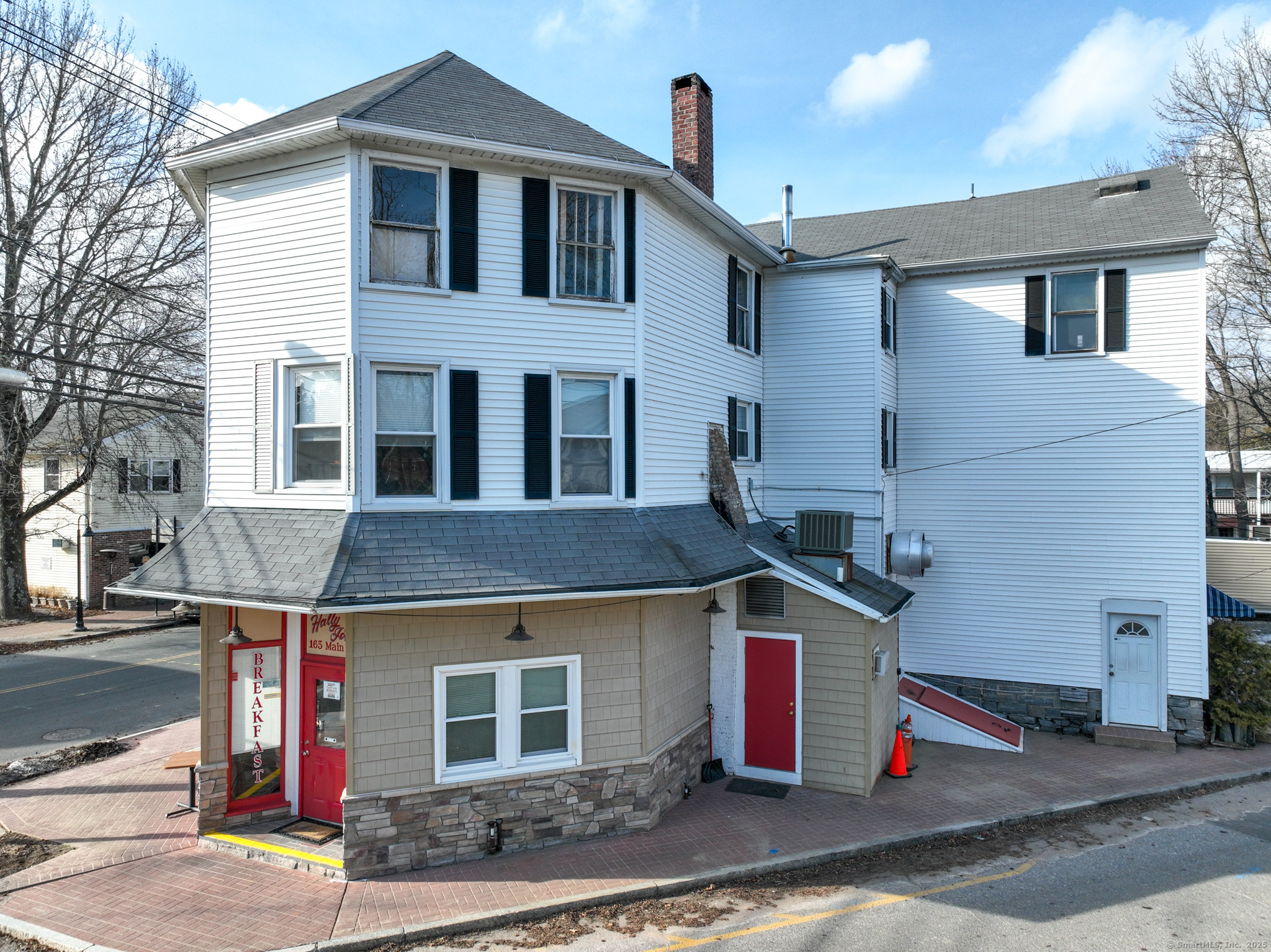 Homes for sale in Deep River, CT | 163-165 Main St, Deep River, CT 06417 | MLS# 24178835