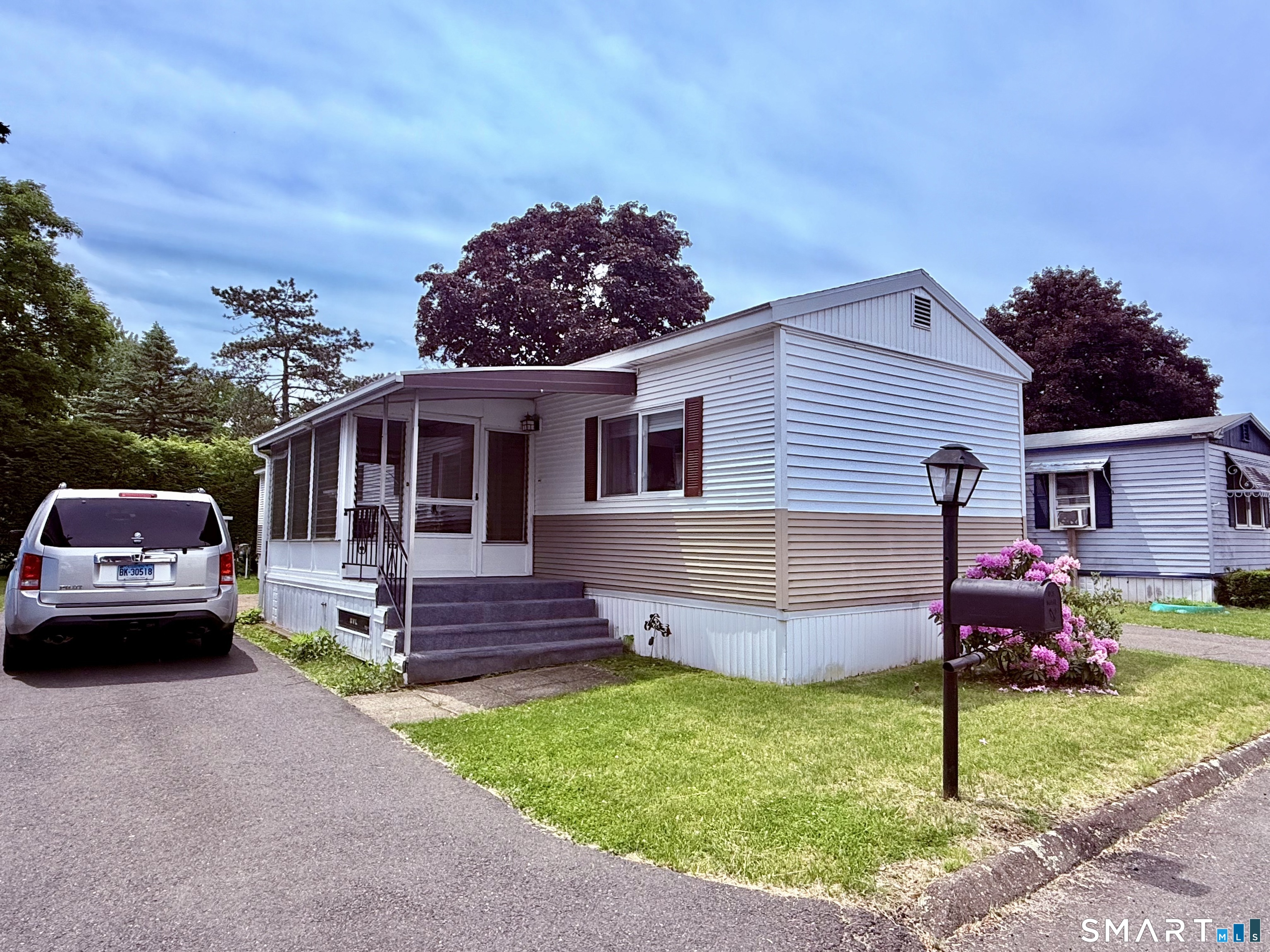 Homes for sale in East Hartford, CT | 14 Arapaho Dr, East Hartford, CT 06118 | MLS# 24178789