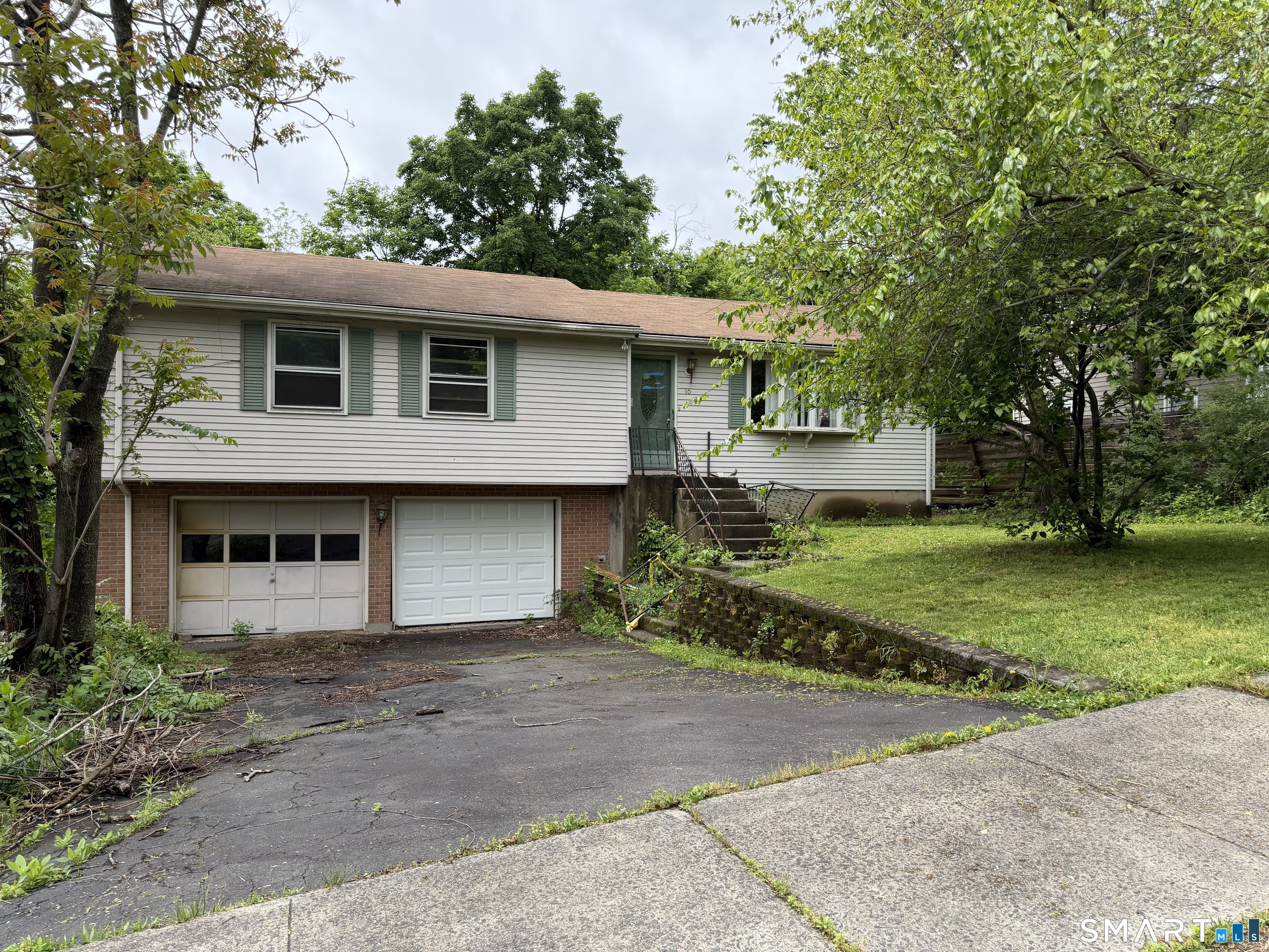 16 Ardmore Street, New Britain, CT 06053
