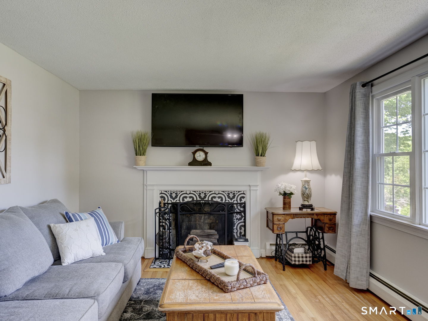 Homes for sale in Canton, CT | 39 Freedom Dr, Canton, CT 06019 | MLS# 24176838