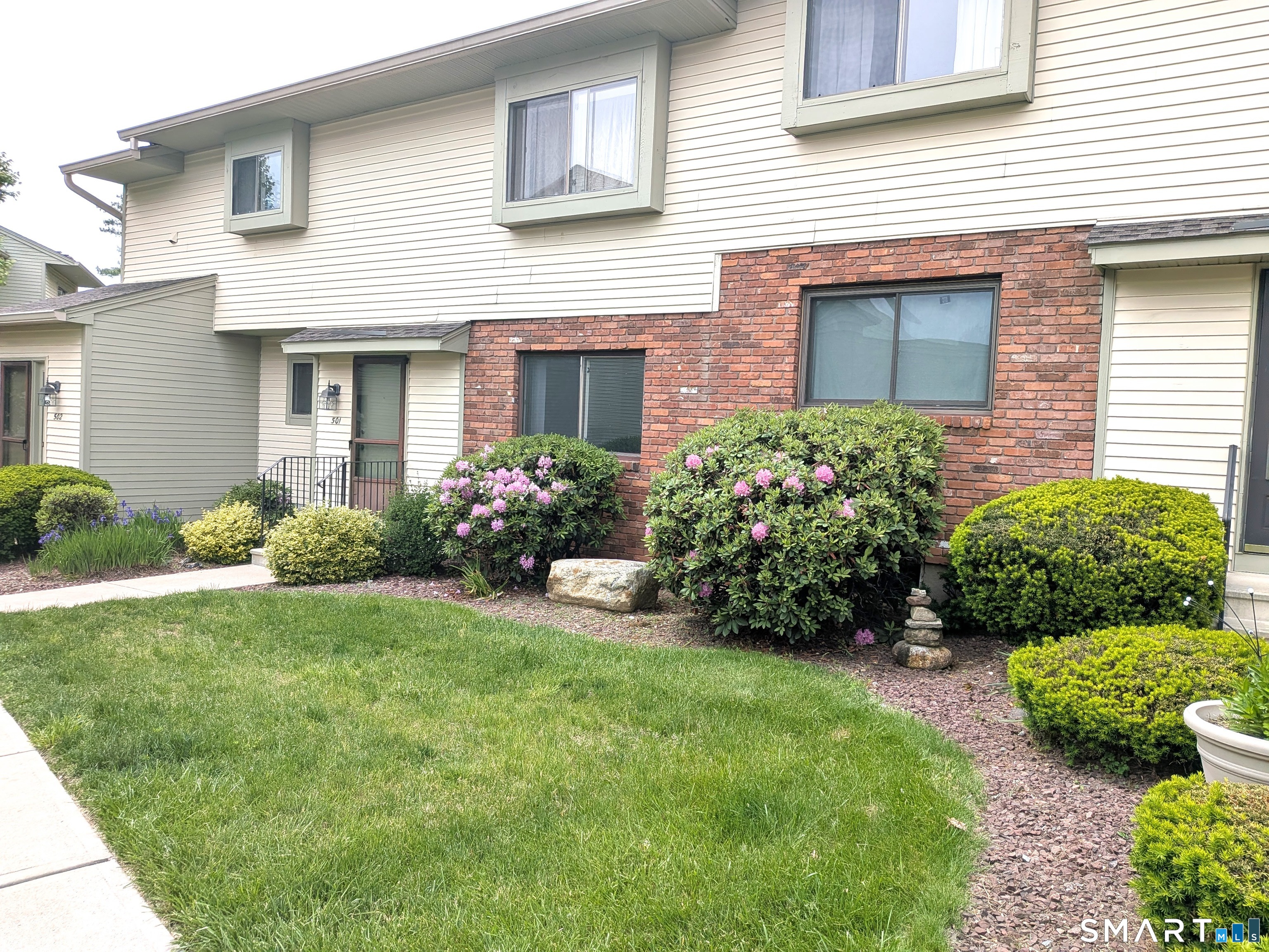Homes for sale in South Windsor, CT | 501 Summer Hill Dr #501, South Windsor, CT 06074 | MLS# 24175079
