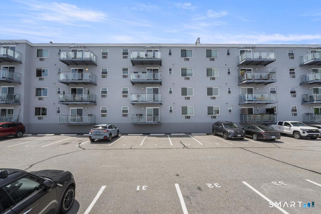 Homes for sale in New London, CT | 184 Pequot Ave #102, New London, CT 06320 | MLS# 24178237